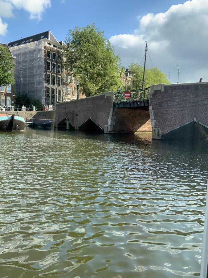 Boat No Breakfast Botel Amsterdam