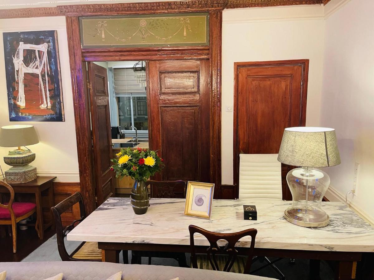 Bed & Breakfast Red Light Historic Canal Island Center