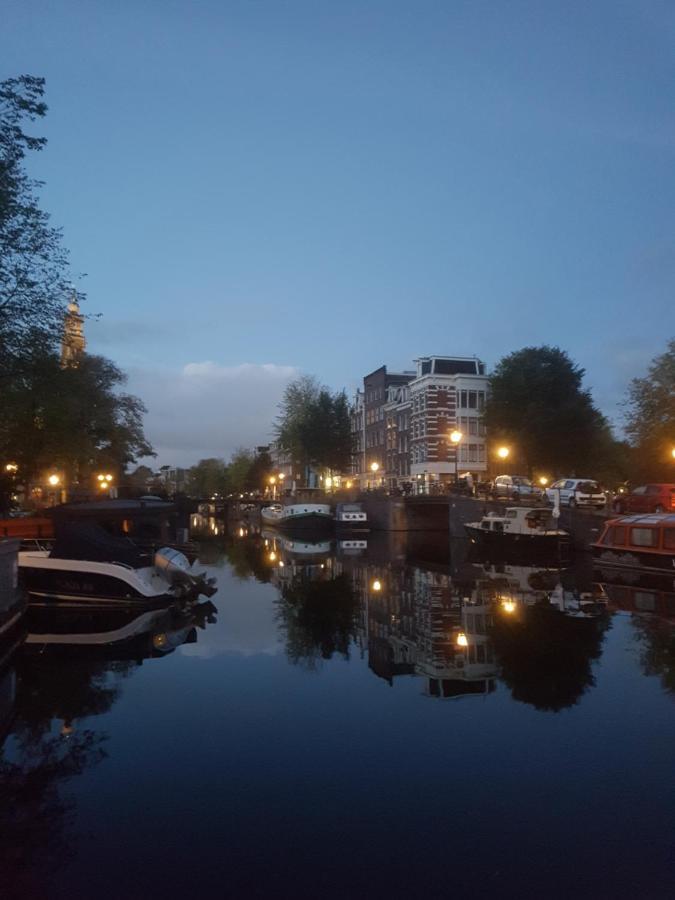 Pantheos Houseboat