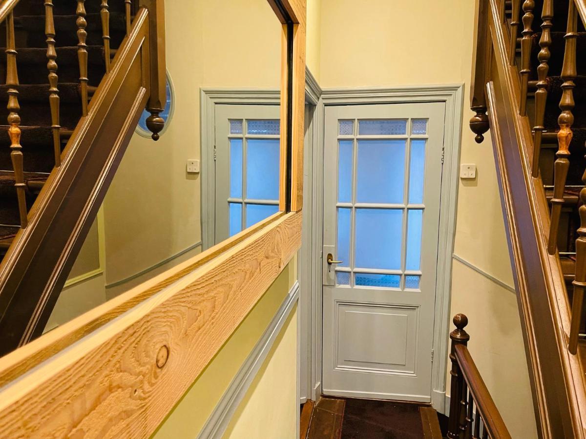 Bed & Breakfast Red Light Historic Canal Island Center