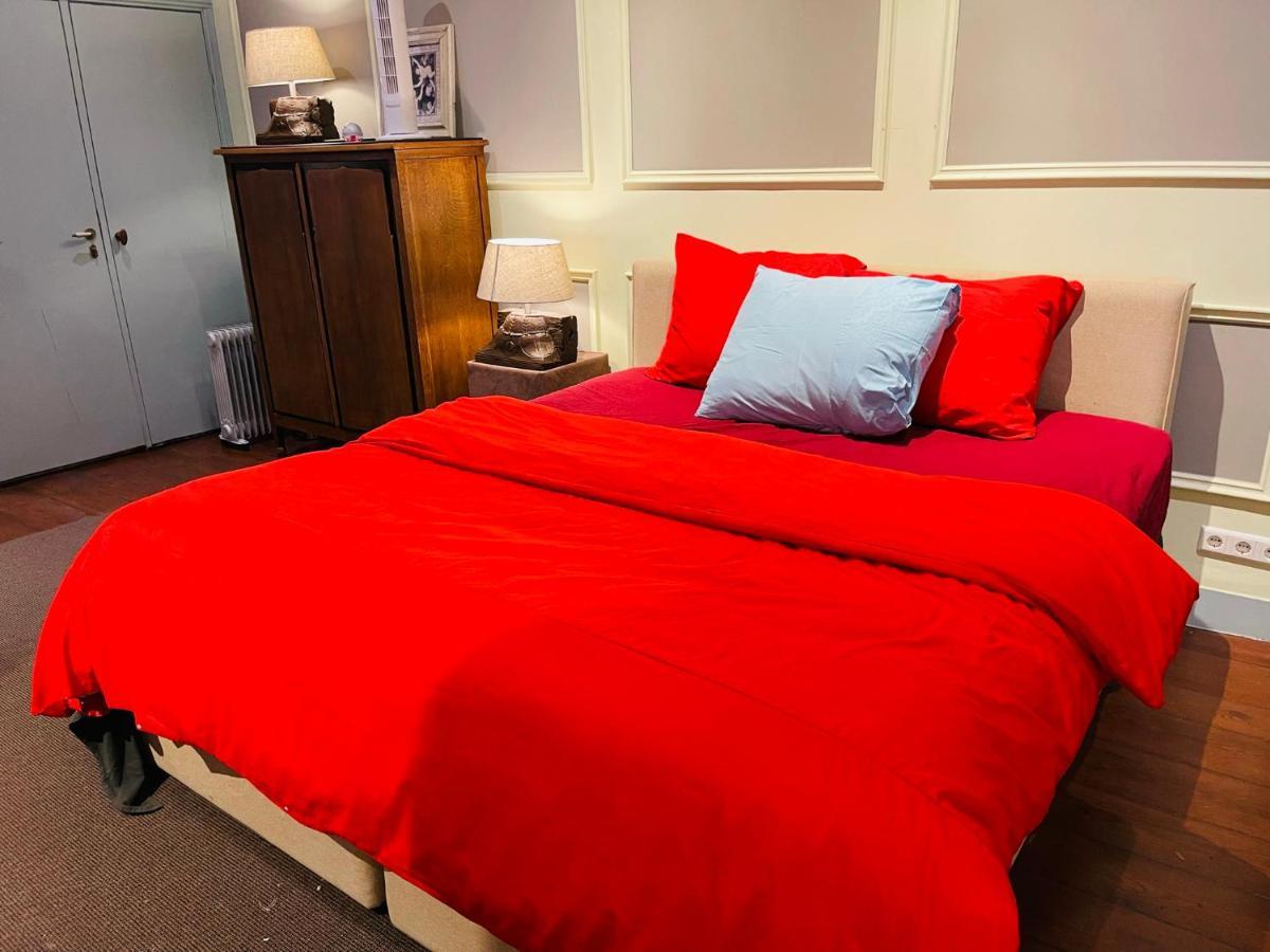 Bed & Breakfast Red Light Historic Canal Island Center *