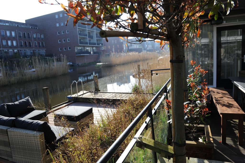 De Groene Tunnel Bed & Breakfast Amsterdam
