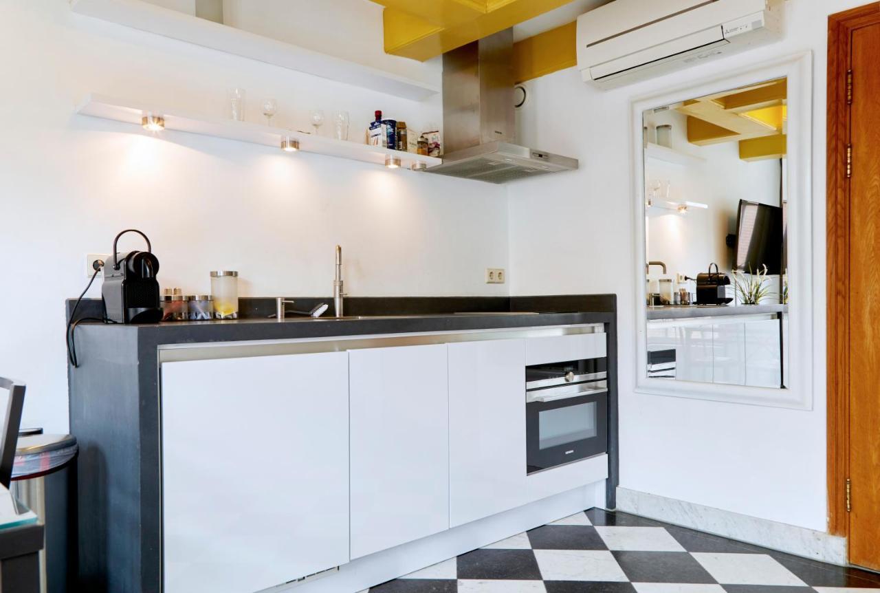 Modern Canal House Loft - Center Amsterdam