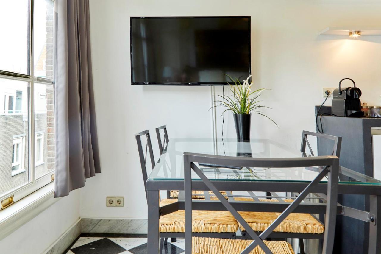 Bed & Breakfast Modern Canal House Loft - Center