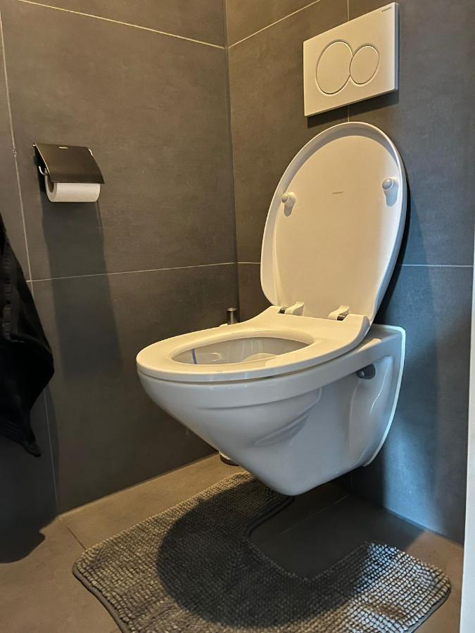 Modern Hideout Ace Location *