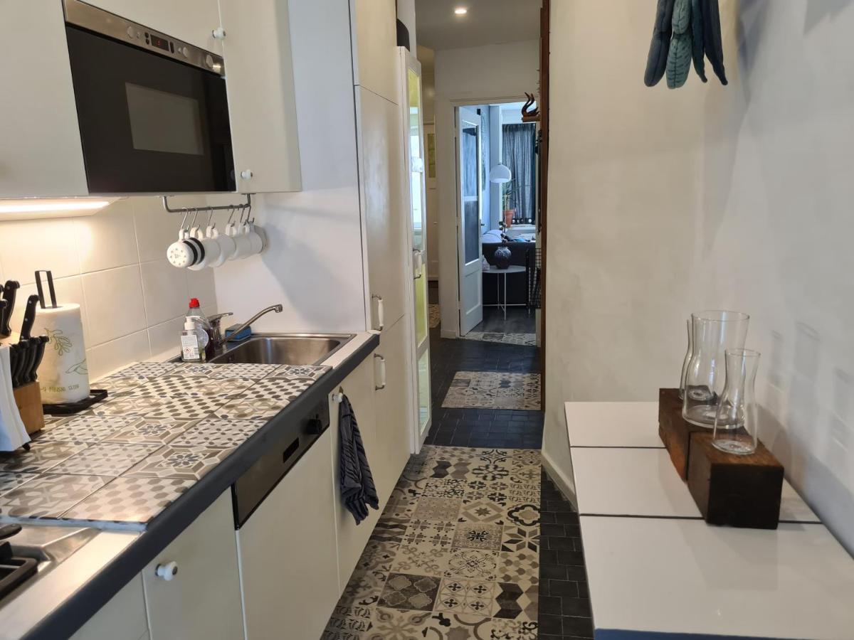 1 Bedroom 15 Min By Tram To Centre! Appartement *