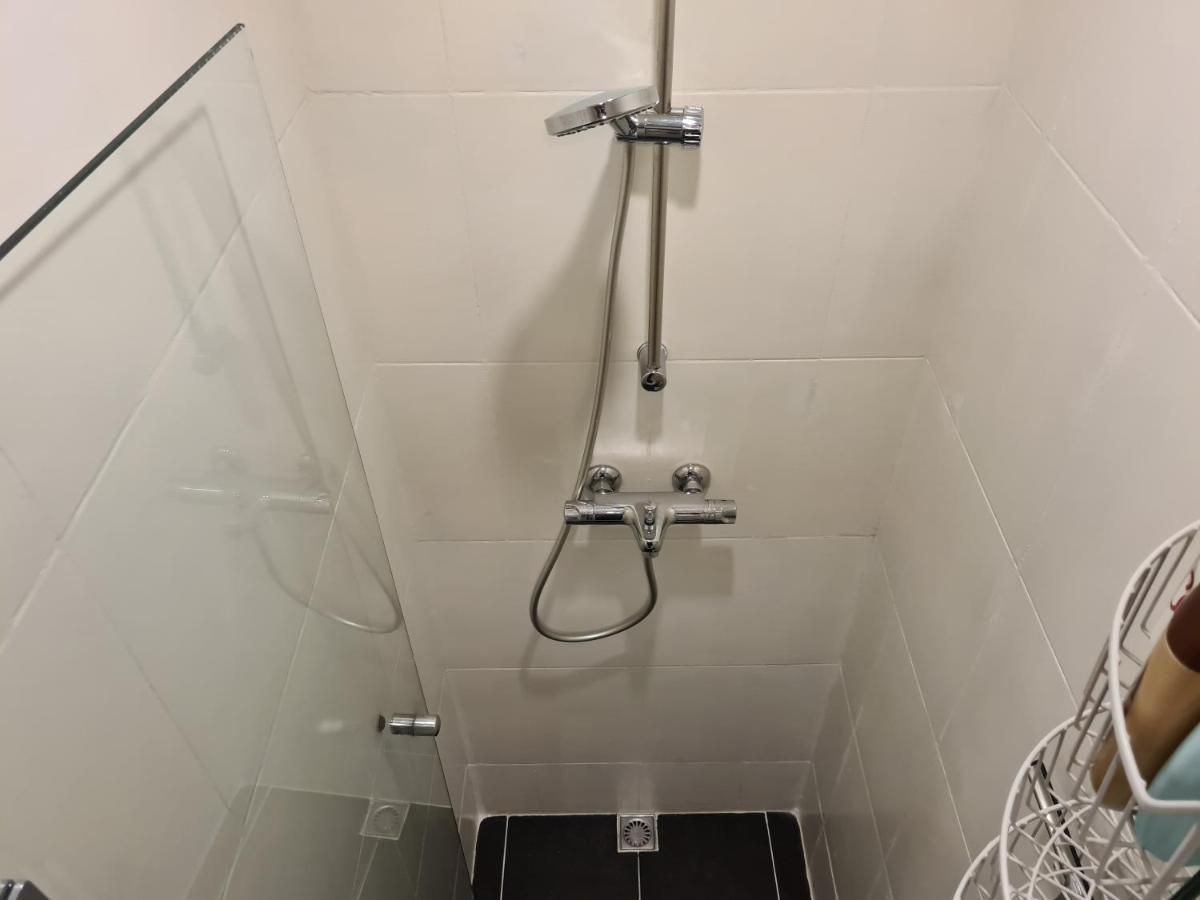 1 Bedroom 15 Min By Tram To Centre! Amsterdam