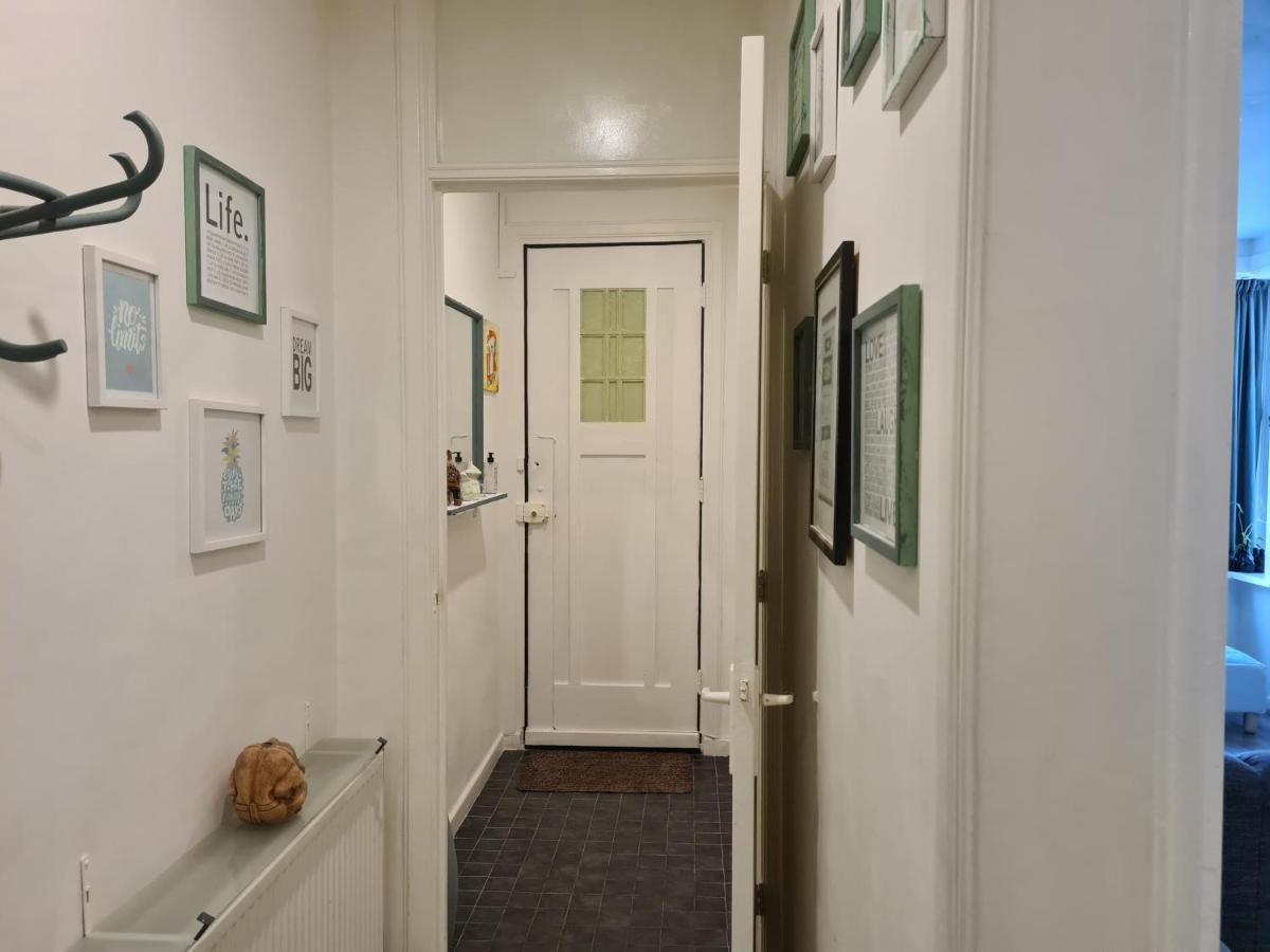 Appartement 1 Bedroom 15 Min By Tram To Centre!