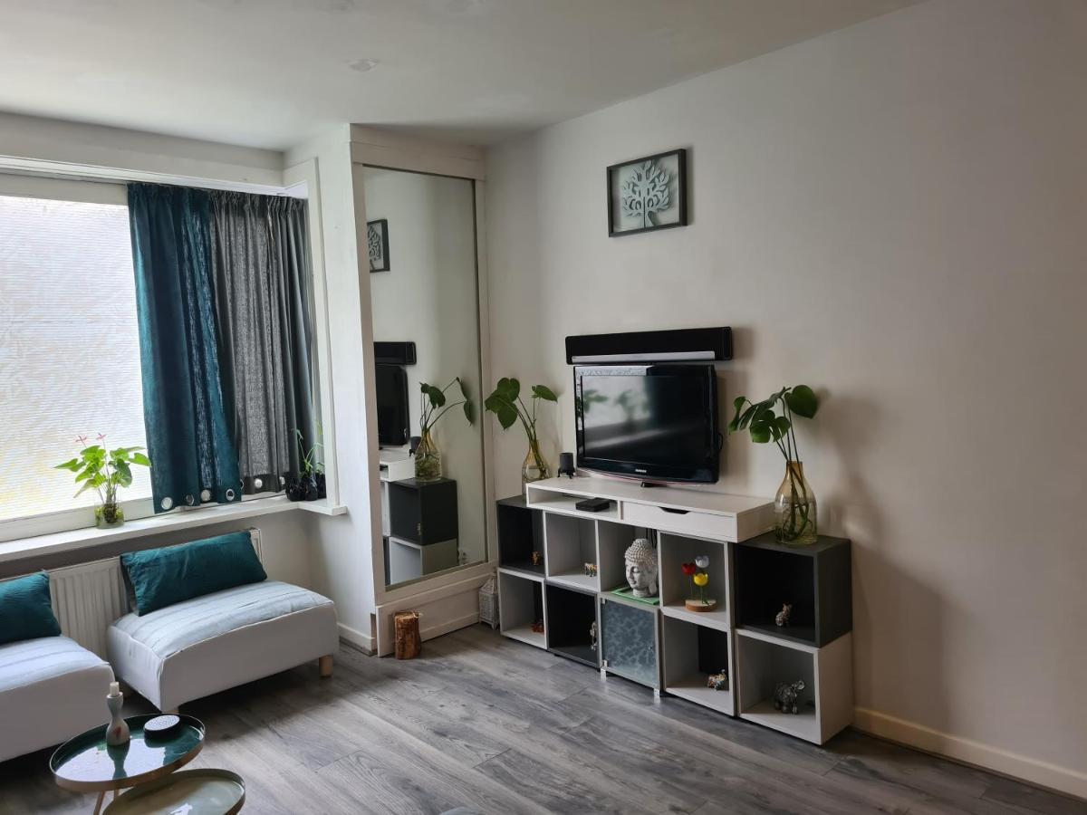 1 Bedroom 15 Min By Tram To Centre! * Amsterdam