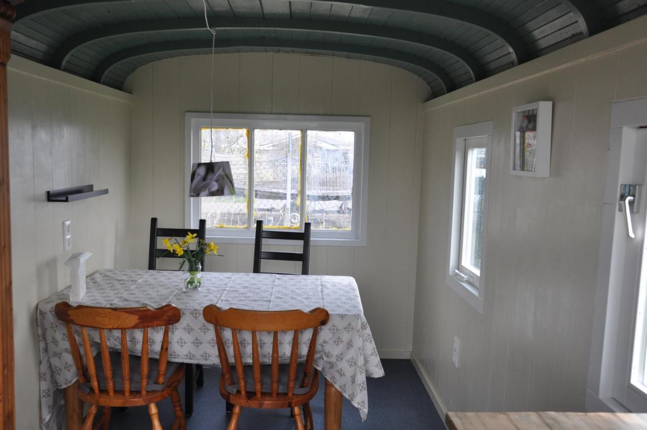 Your Double Birdsnest On Wheels Bed & Breakfast *