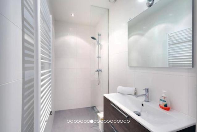 Luxurious Canalview Apt With Patio Centre Holiday home Amsterdam