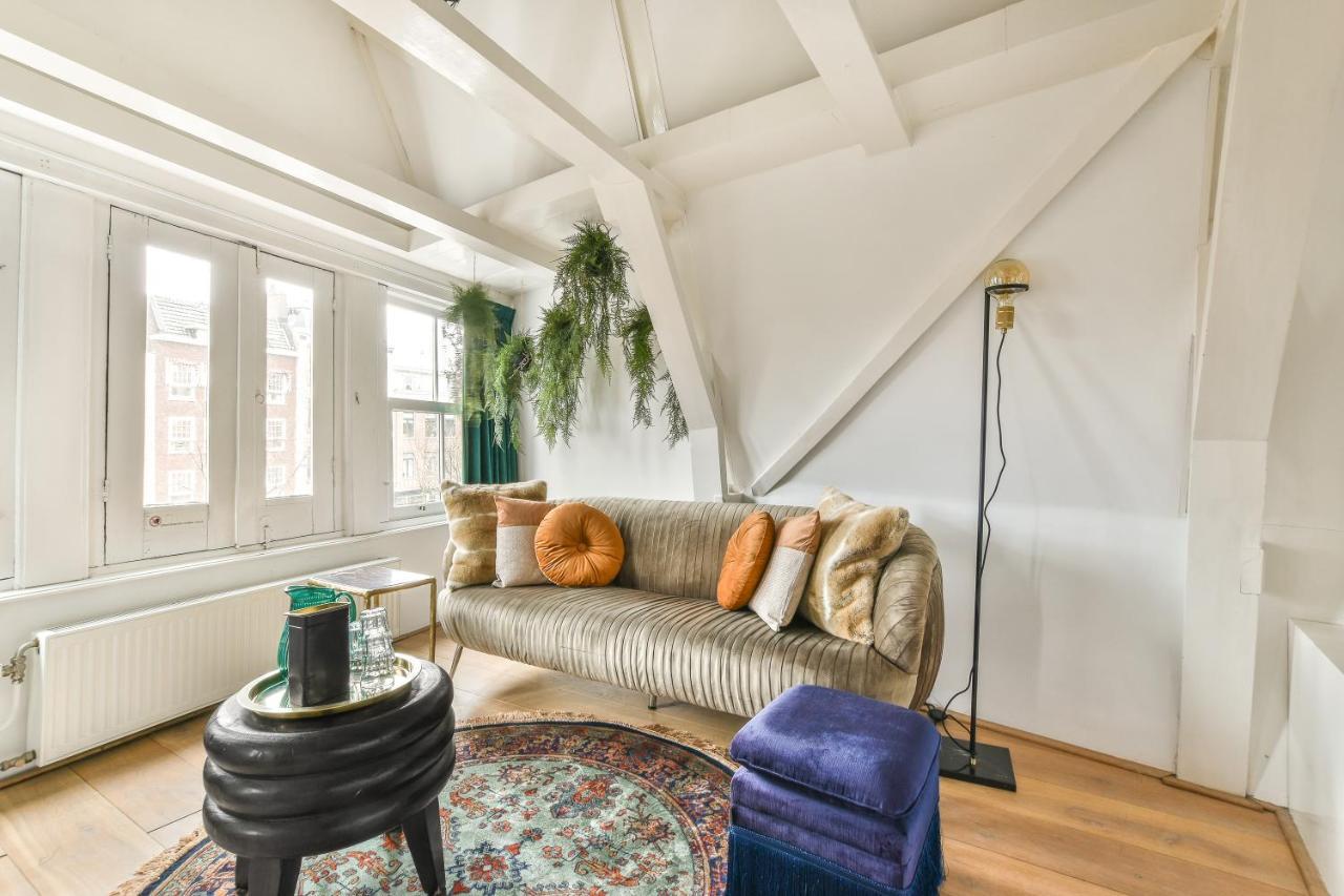 Spiegelgracht With Canal View Bed & Breakfast