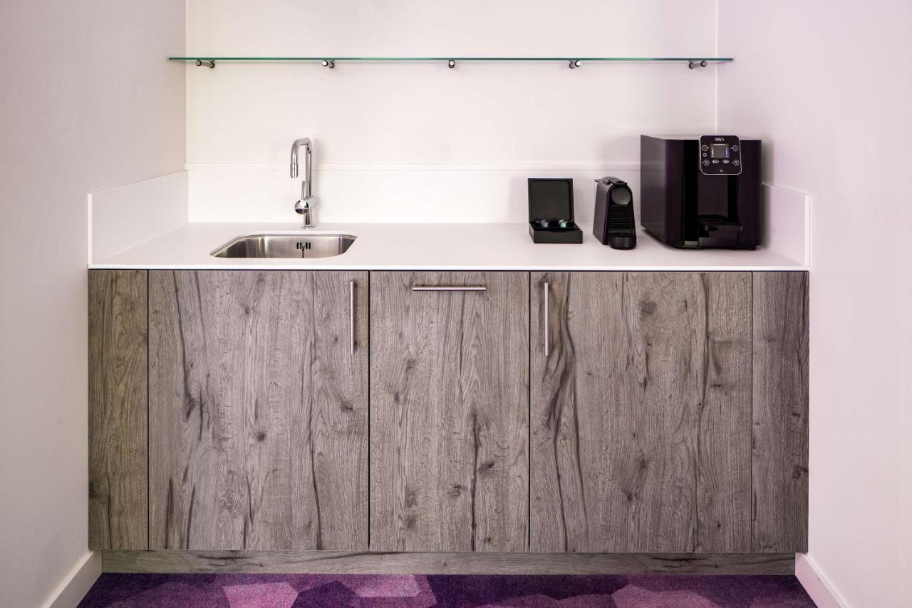 Yotel Hotel