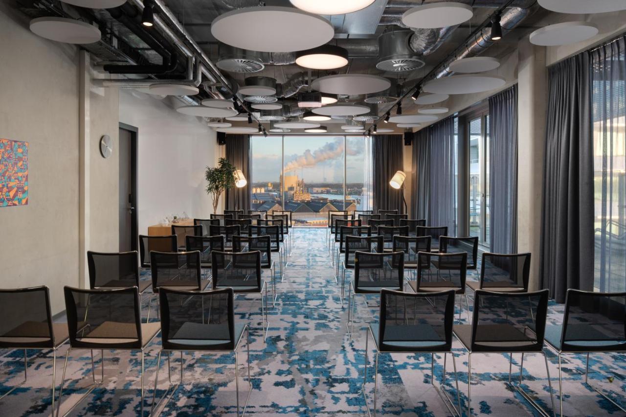 By Marriott Houthavens Amsterdam