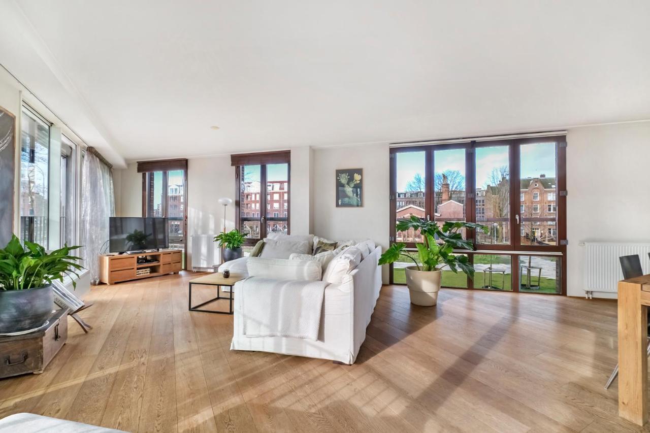 Apartment 170m2 With Jacuzzi & Steam Bath In Center Of Amsterdam