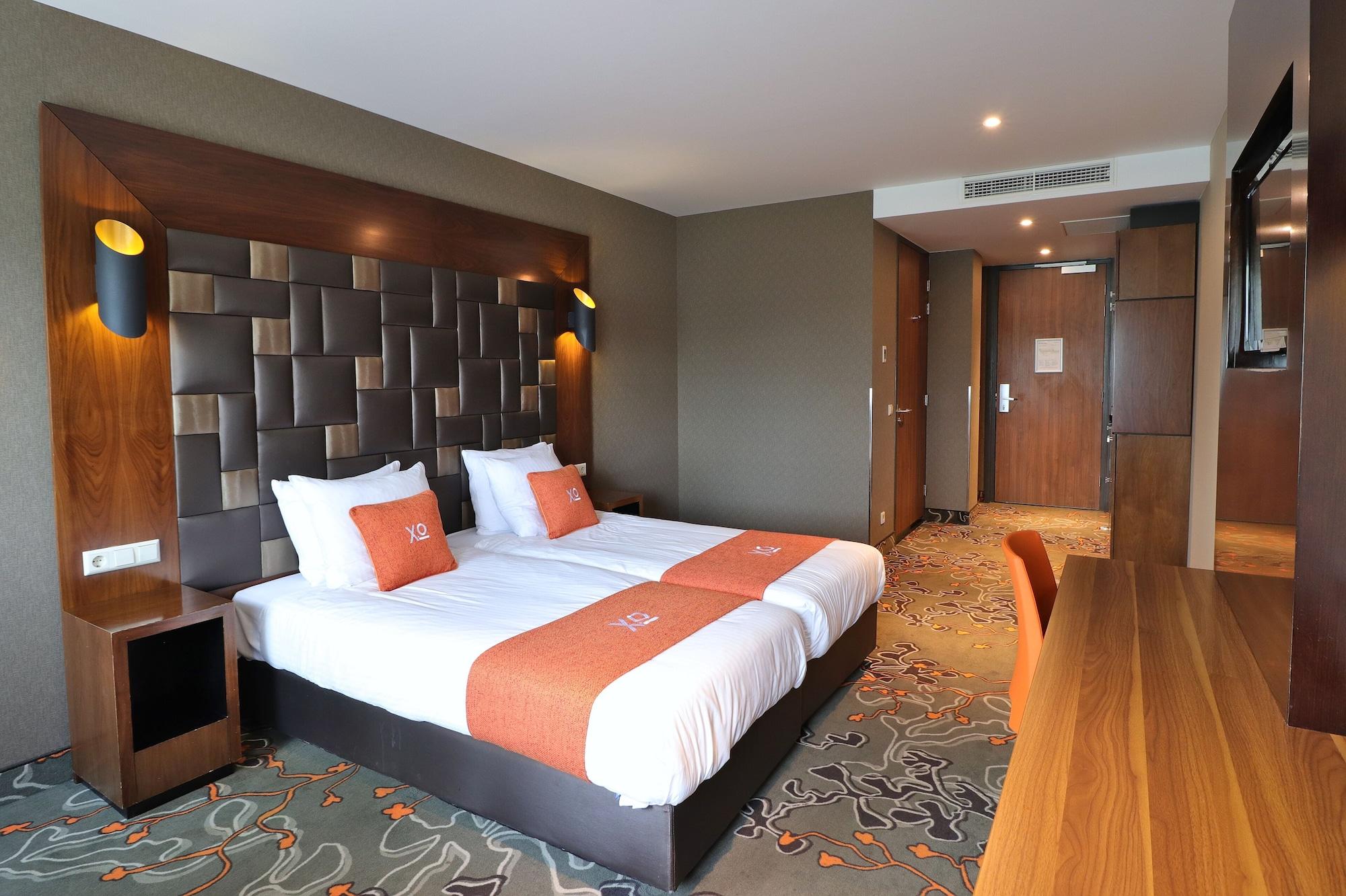 Xo Park West Hotel
