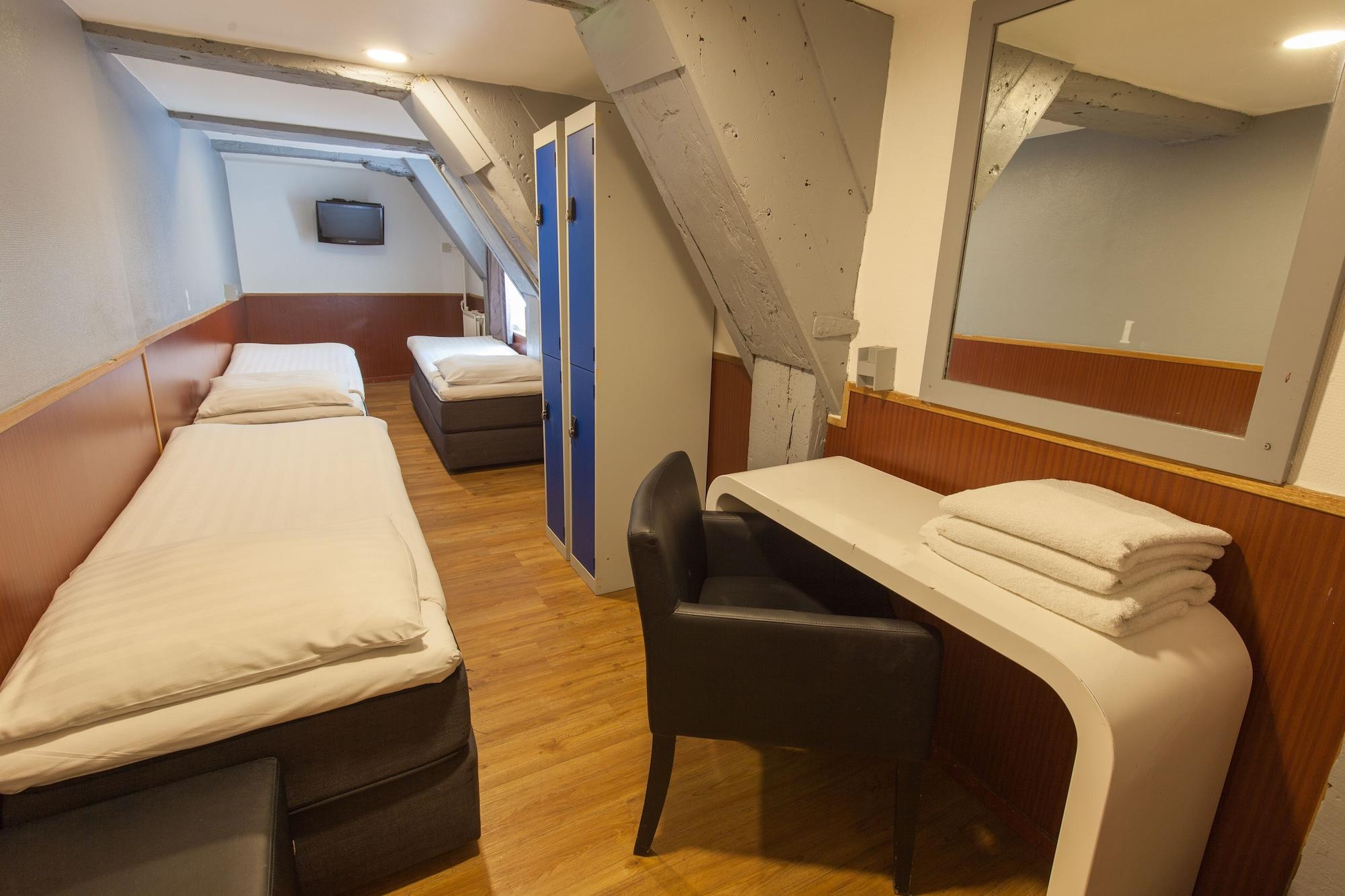 Travel 2* Amsterdam