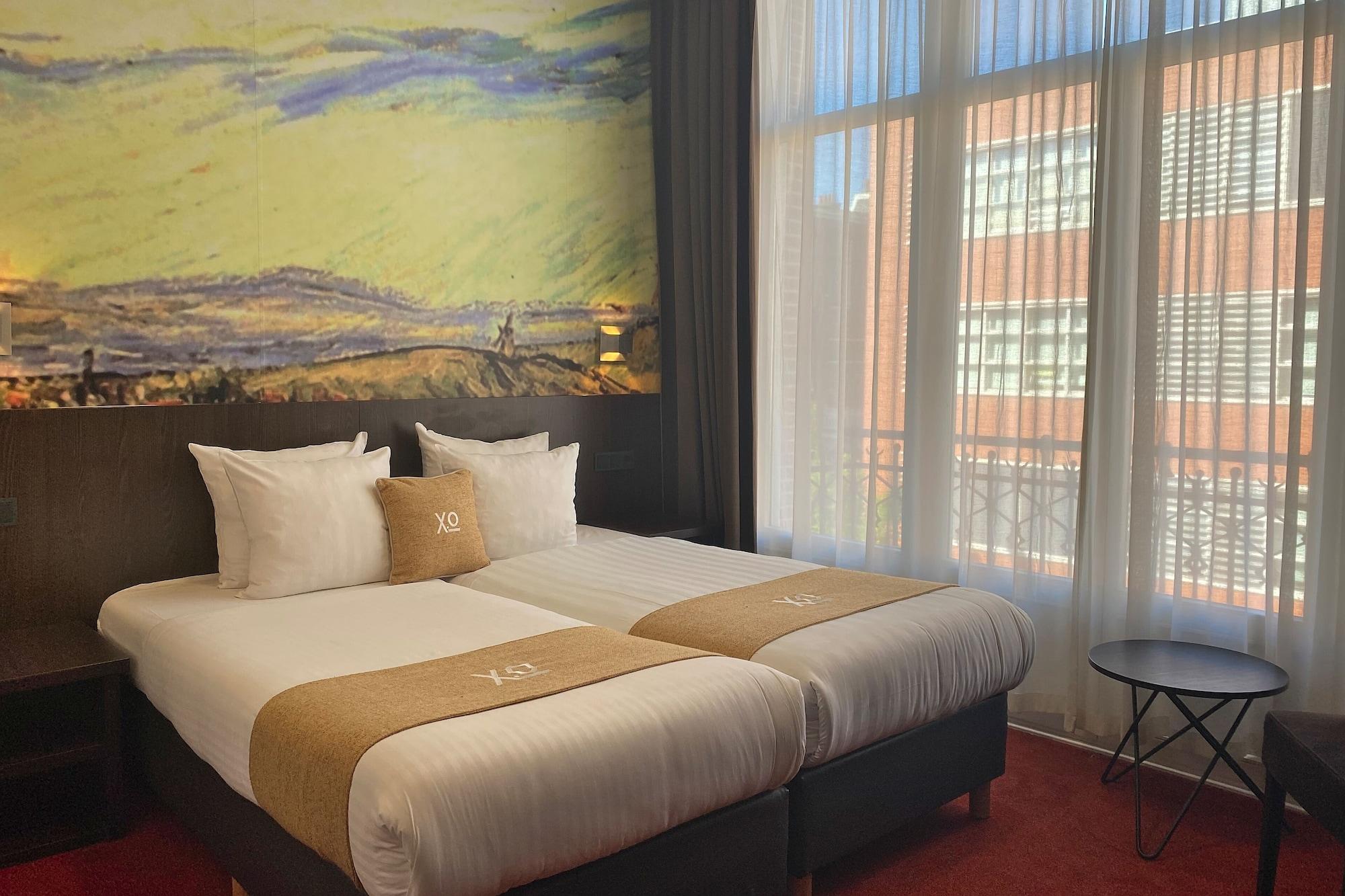Gogh Hotel 3*