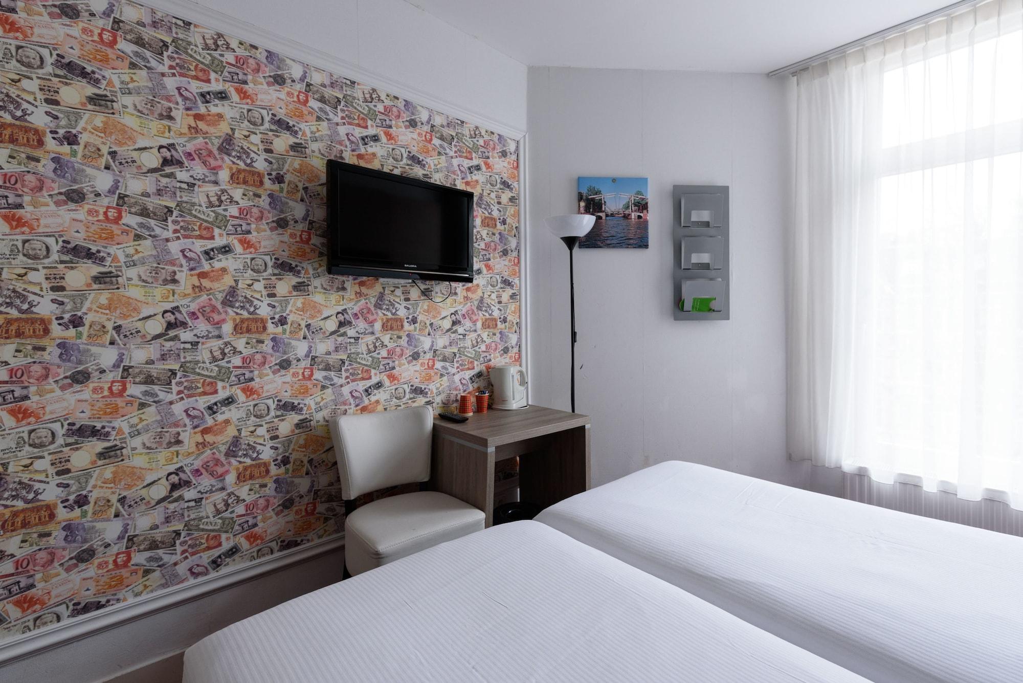 Atlantis Hotel 3*