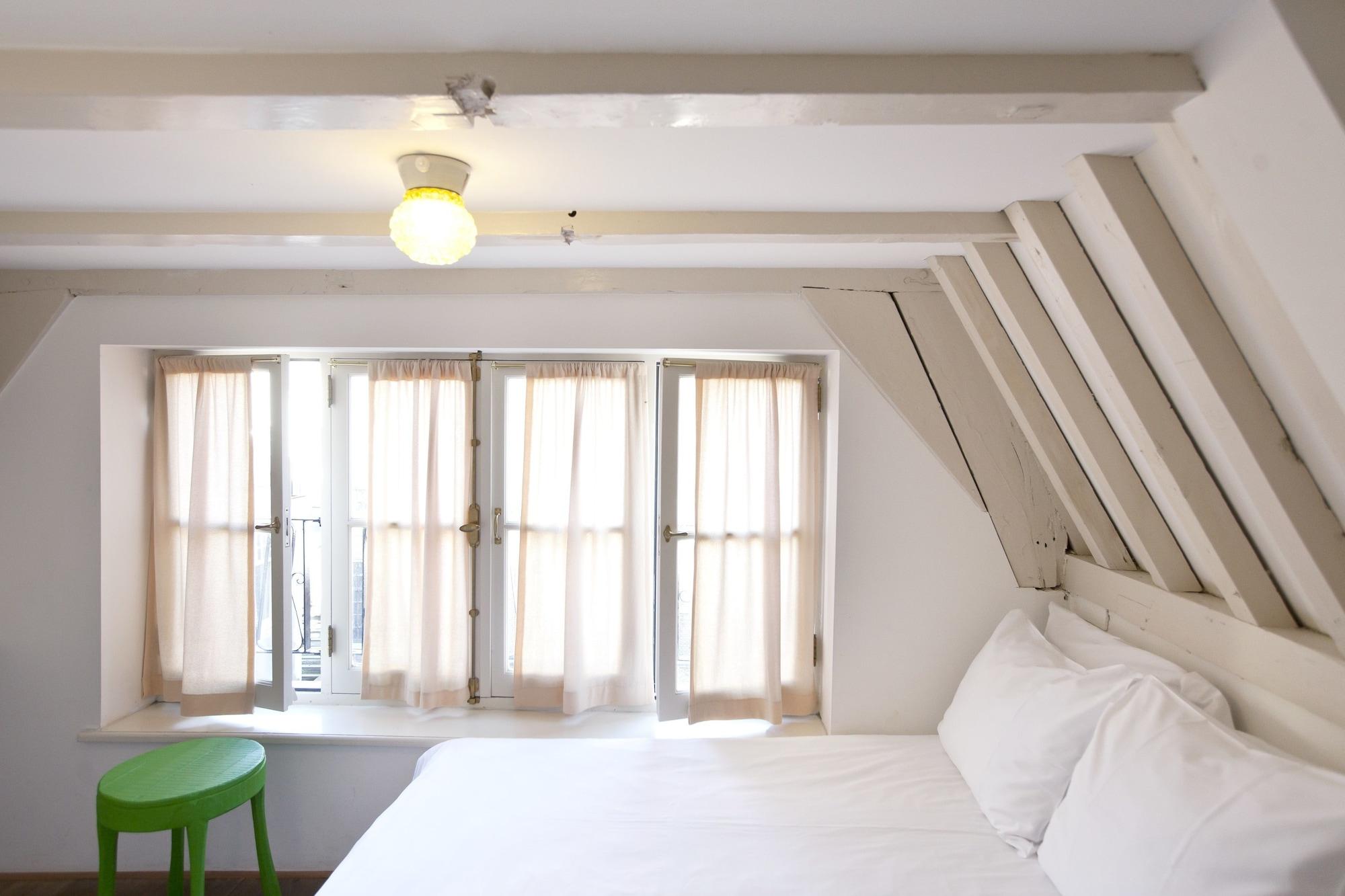 Hotel The Exchange 3*