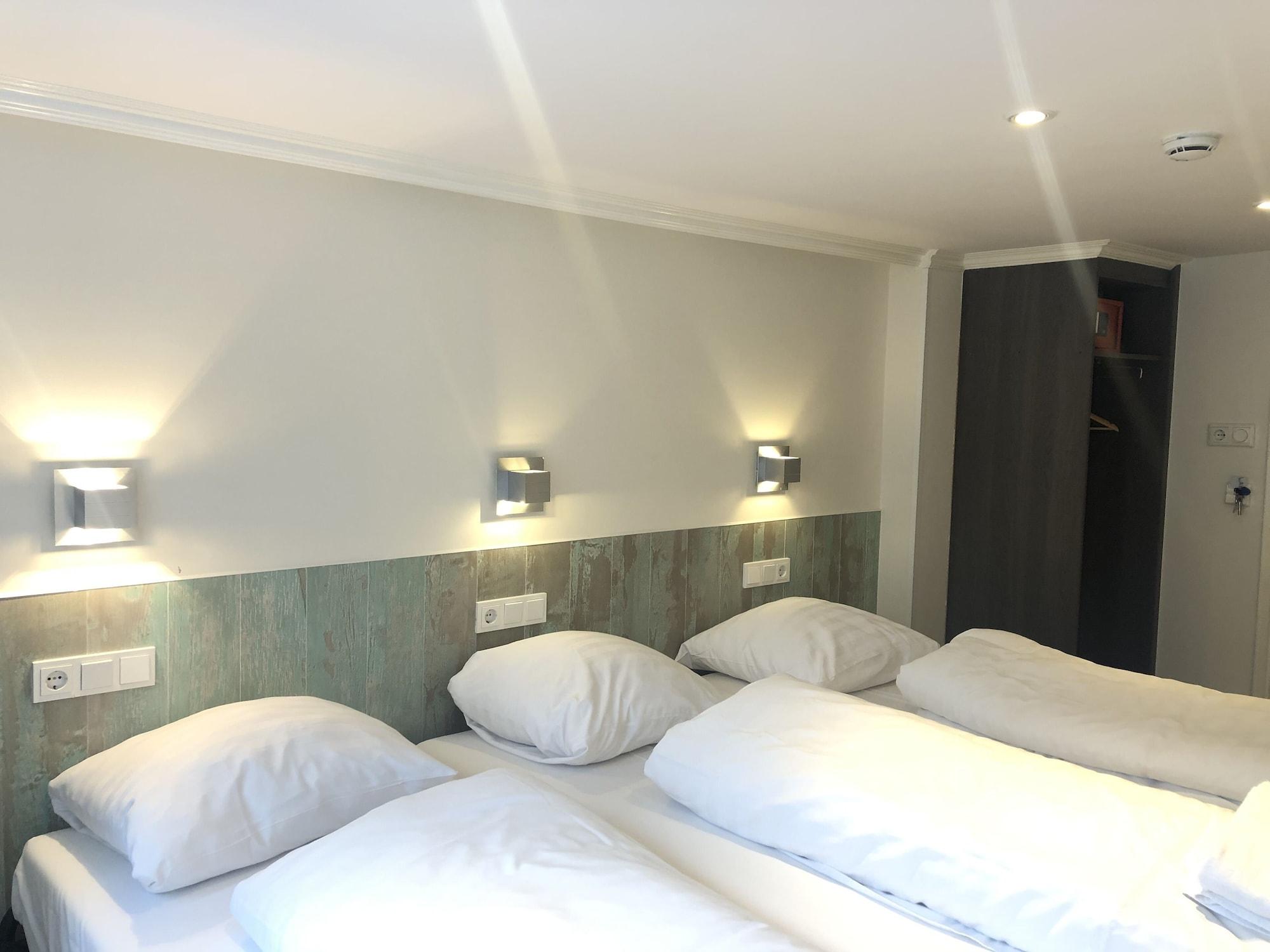 Damrak Hotel Amsterdam