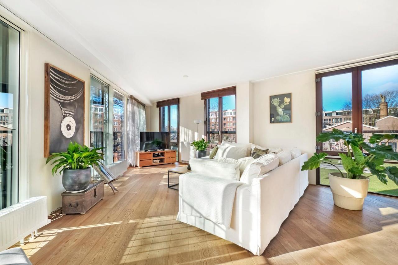 170m2 With Jacuzzi & Steam Bath In Center Of Amsterdam