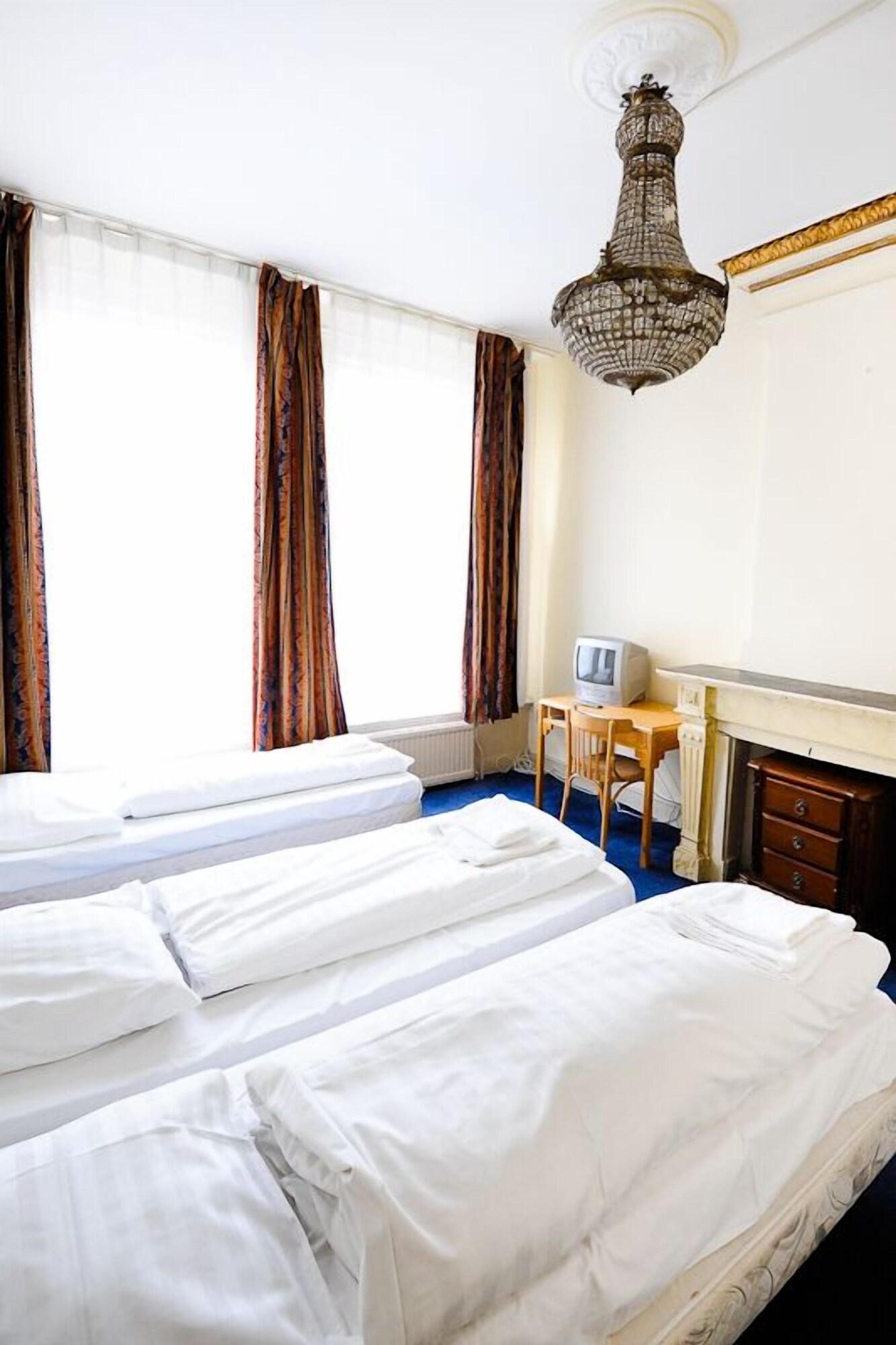 Hotel Amsterdam Inn Hotel 2*