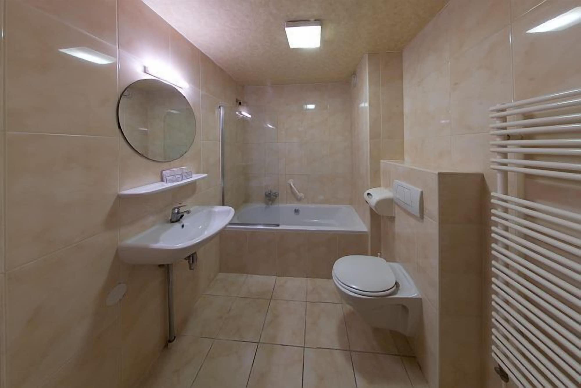 Prins Hendrik Hotel 3*