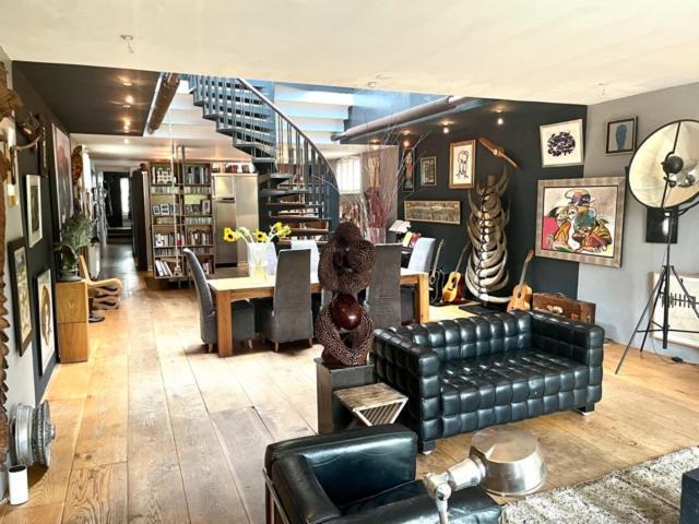 Elegant Penthouse Loft Of 250 M2 In Centre With Huge Roofgarden 80 M2 Apartment Amsterdam