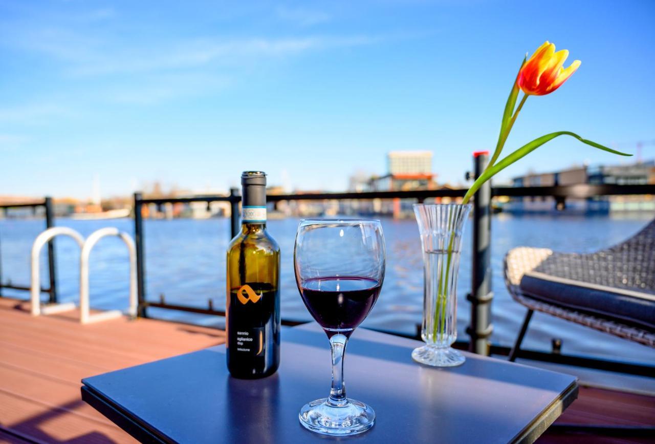 Houseboat With Canalview And Free Bikes Bed & Breakfast Amsterdam