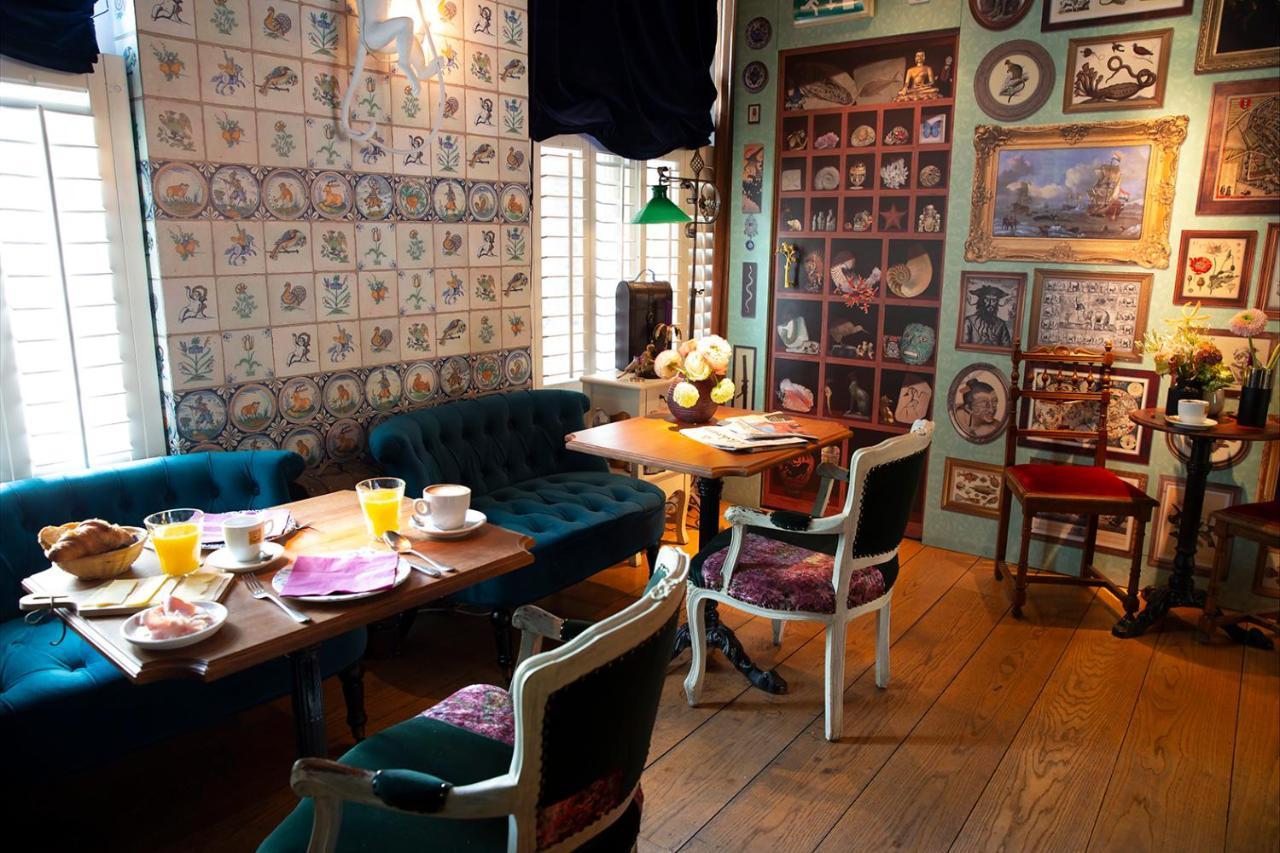 Rosalia's Menagerie Cocktail Bar & Innupstairs Hotel