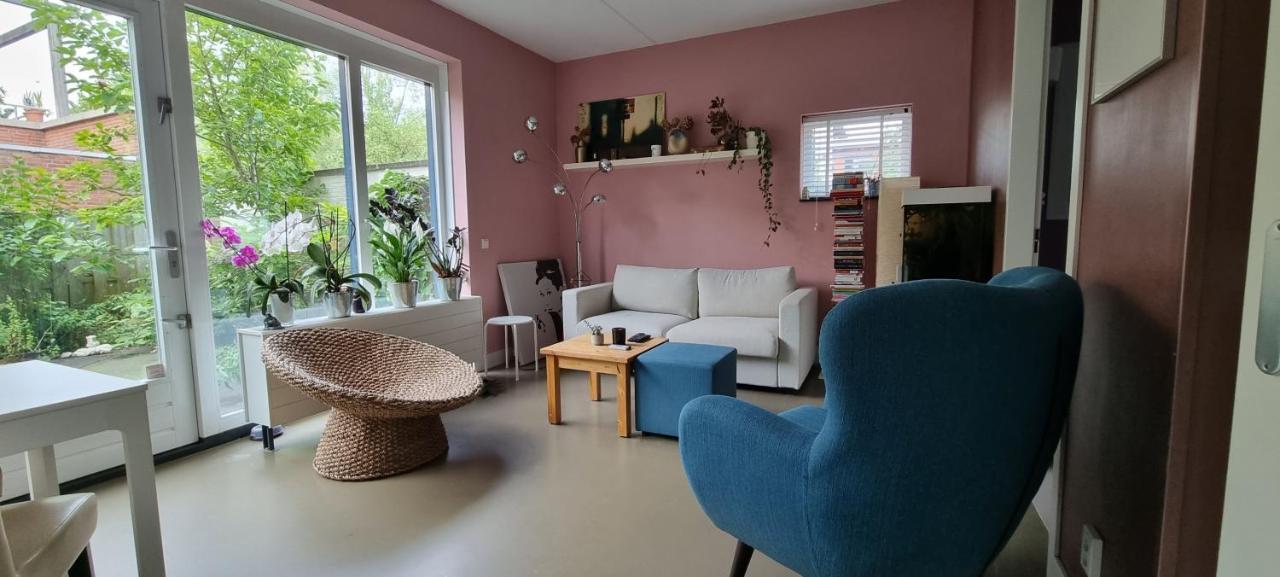 Apartment Lovely 1 Bedroom With Garden