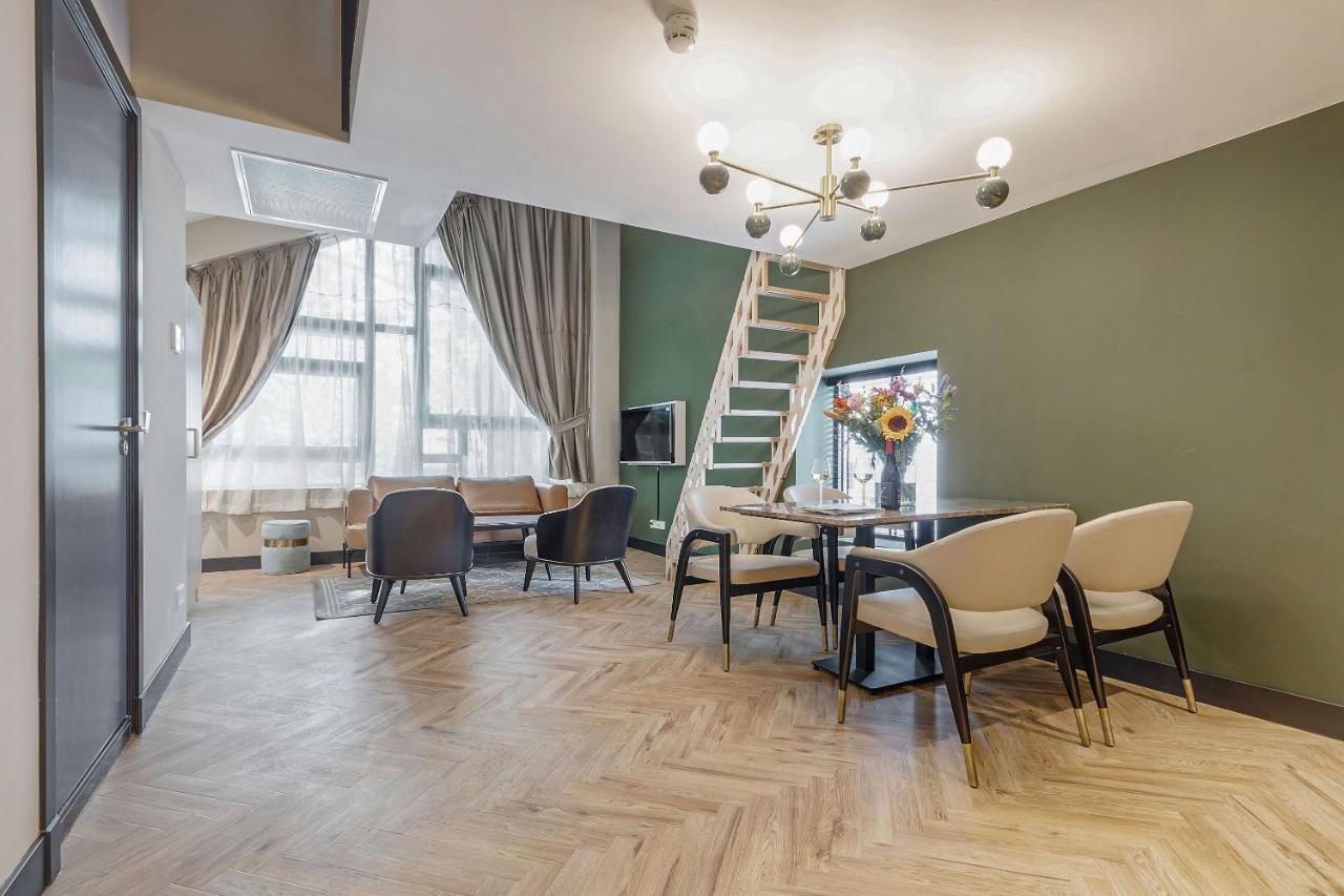Bens The Walton Apartment