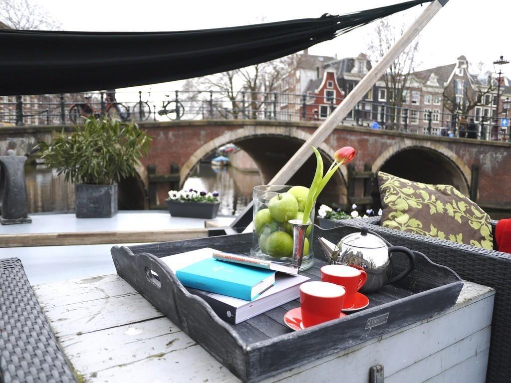 Botel Houseboat Prinsheerlijk Amsterdam