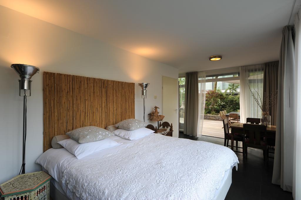 Bed & Breakfast De Groene Tunnel Amsterdam