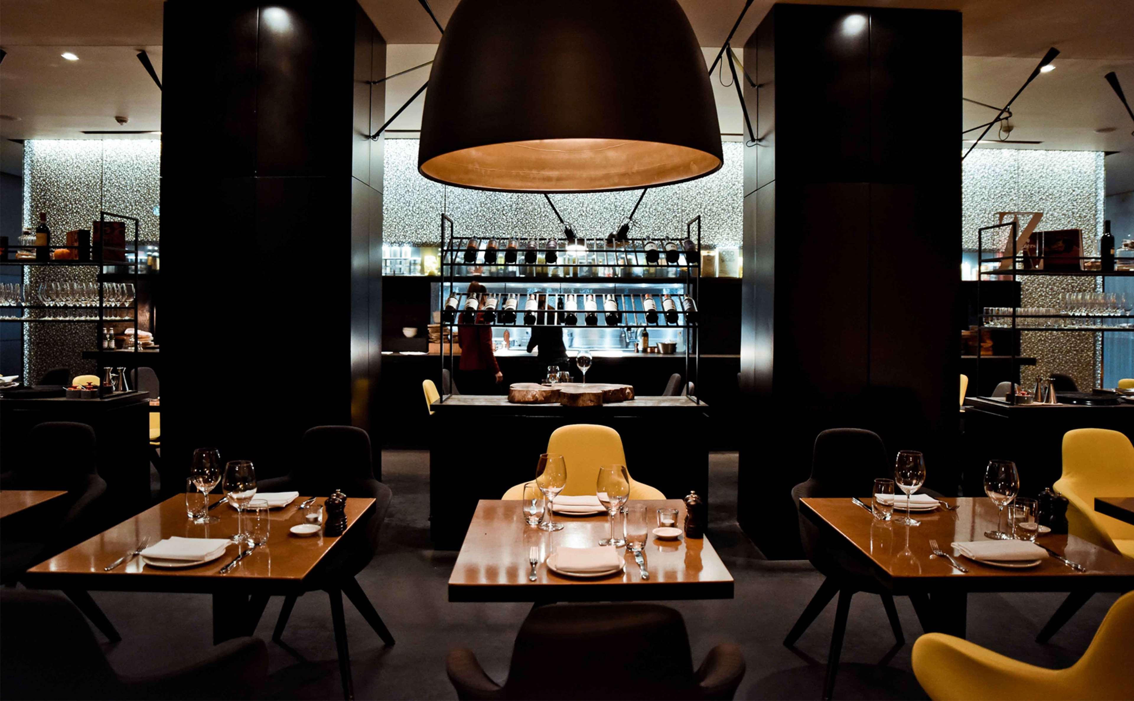 Art'otel Amsterdam, Powered By Radisson Hotel 4*