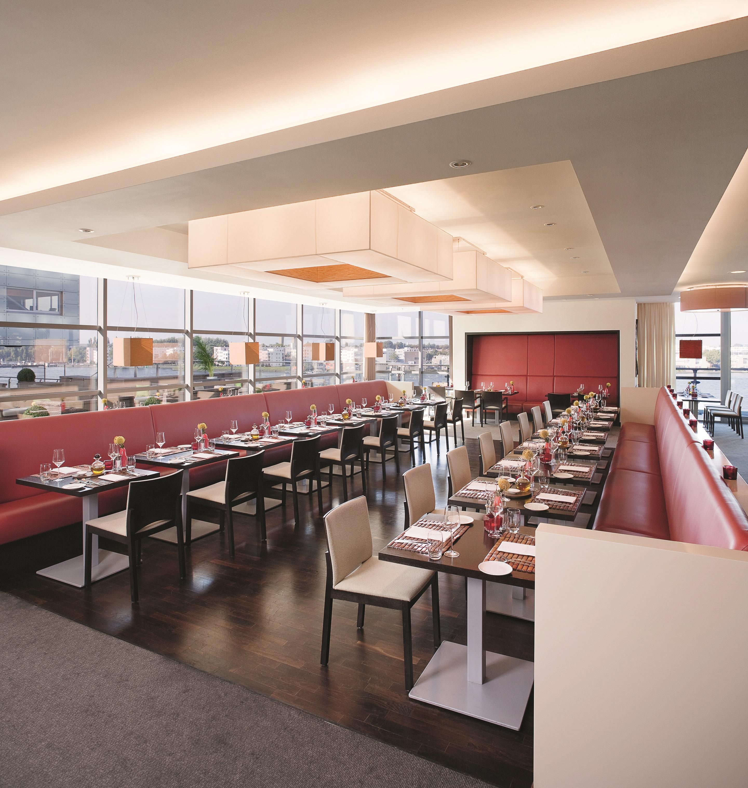 Mövenpick City Centre Hotel 4*