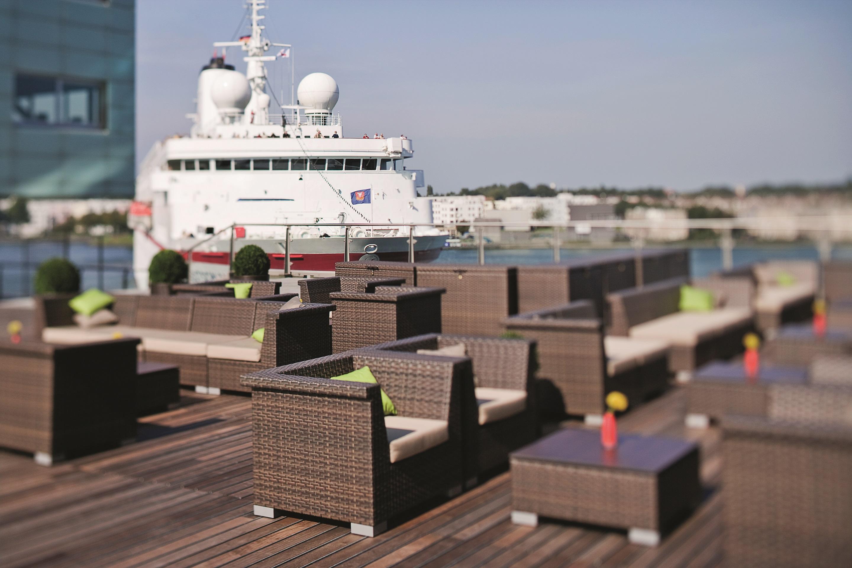 Mövenpick City Centre Hotel 4*