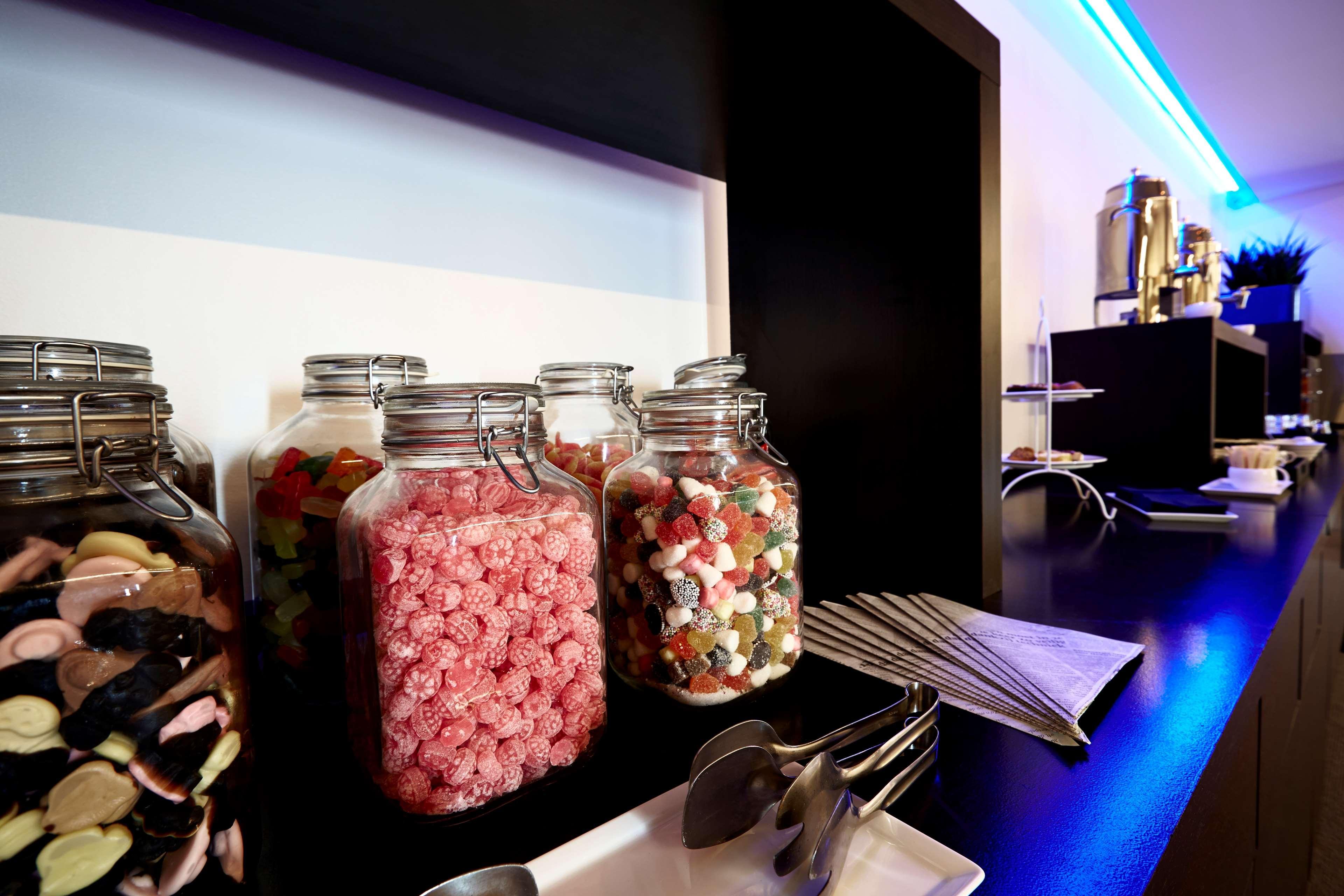 Doubletree By Hilton Centraal Station Hotel 4*