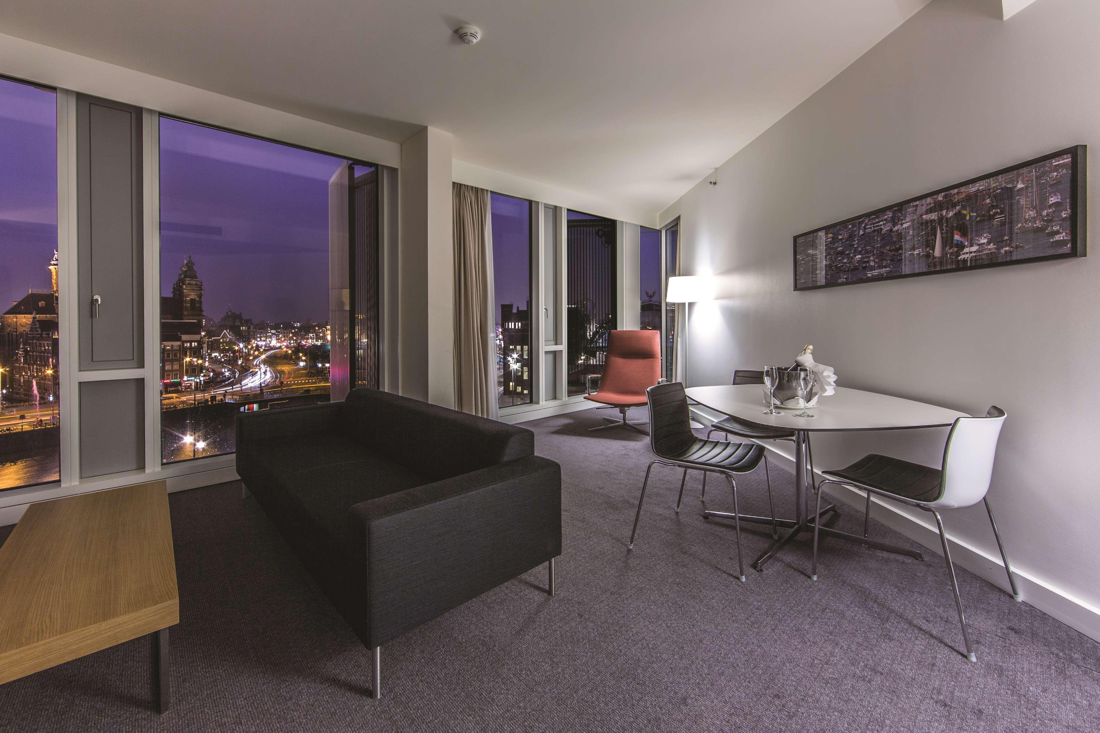 Doubletree By Hilton Centraal Station 4*