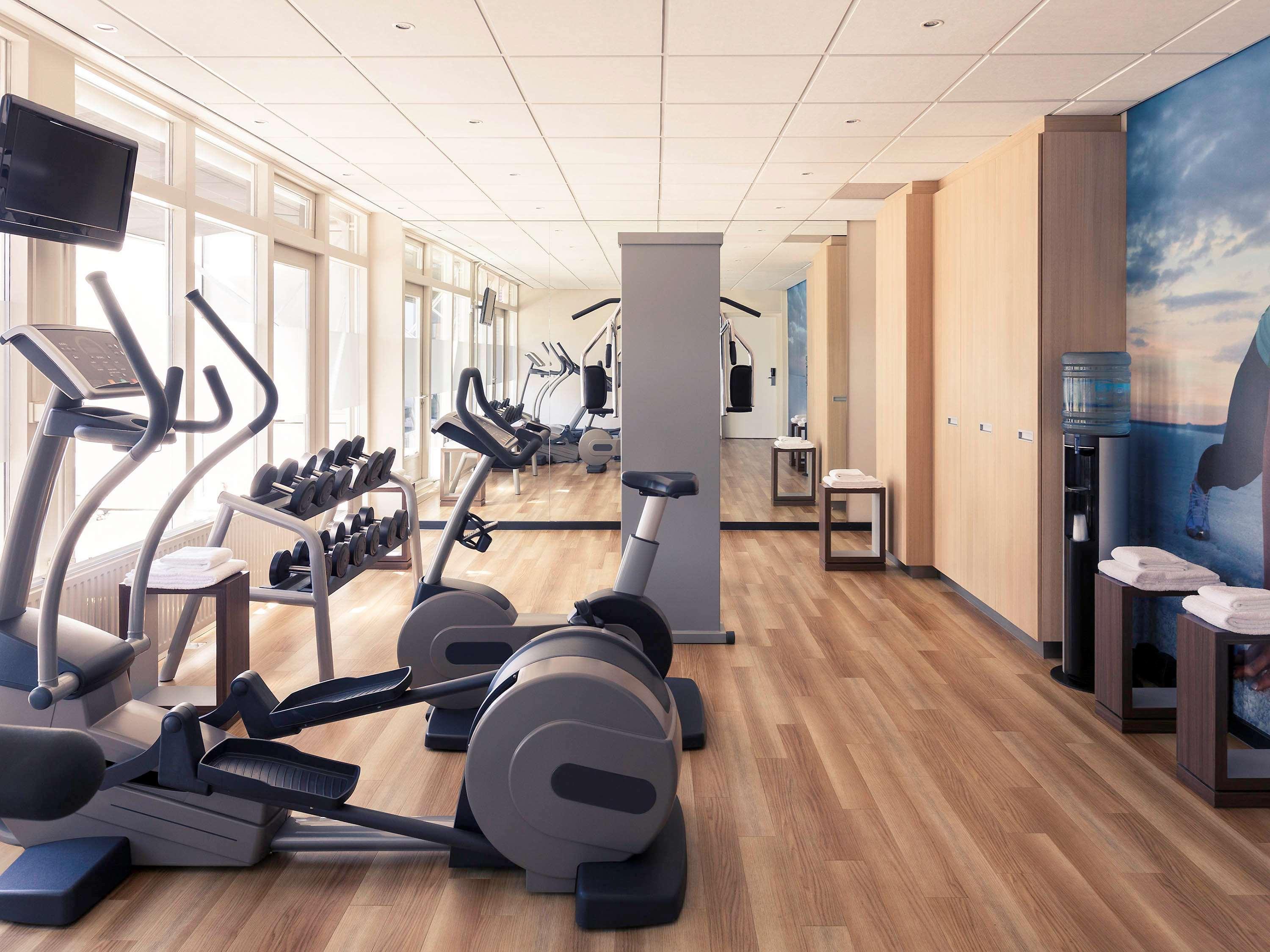 Mercure West Hotel 4*