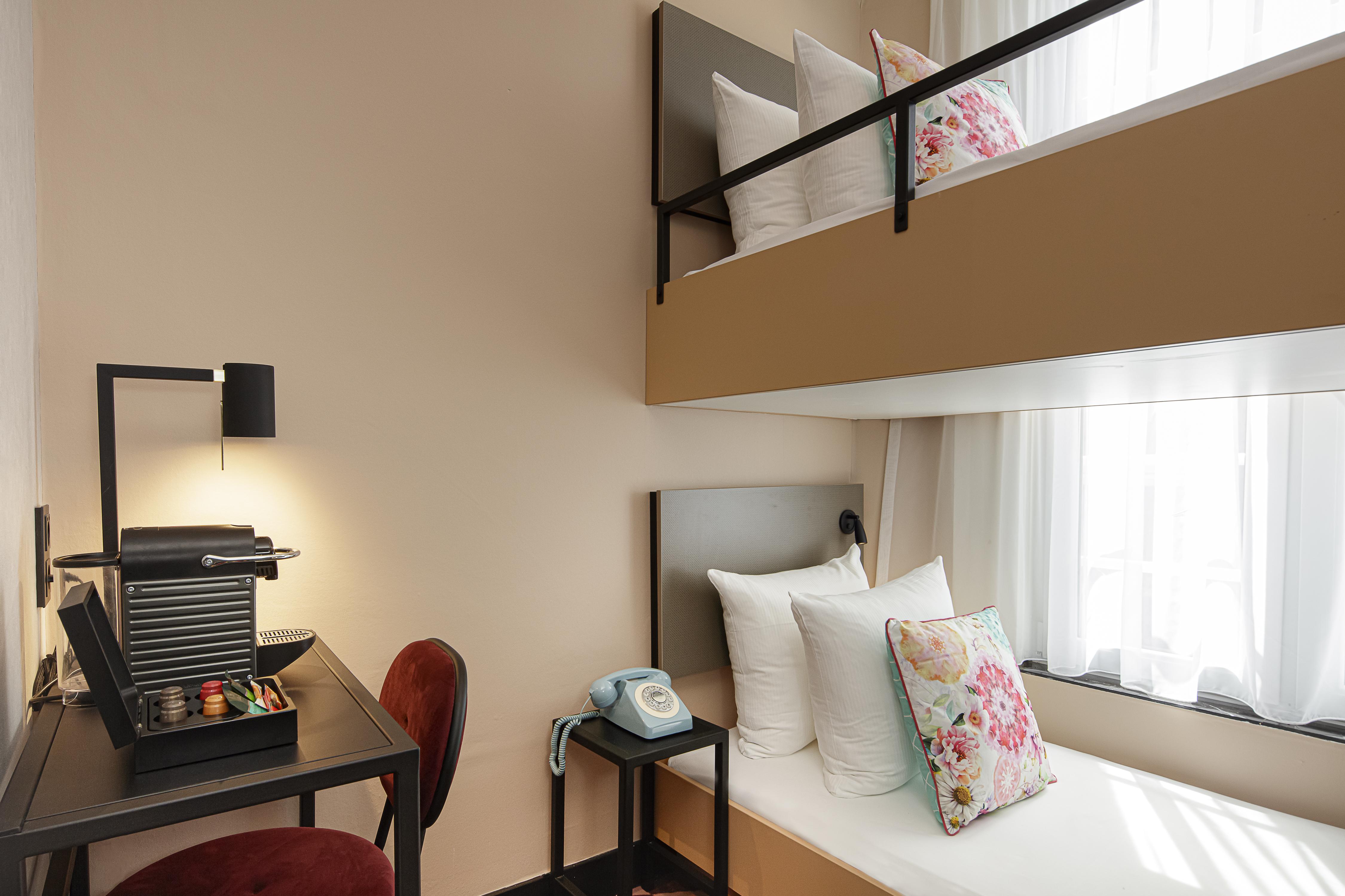 De Paris Hotel 3*