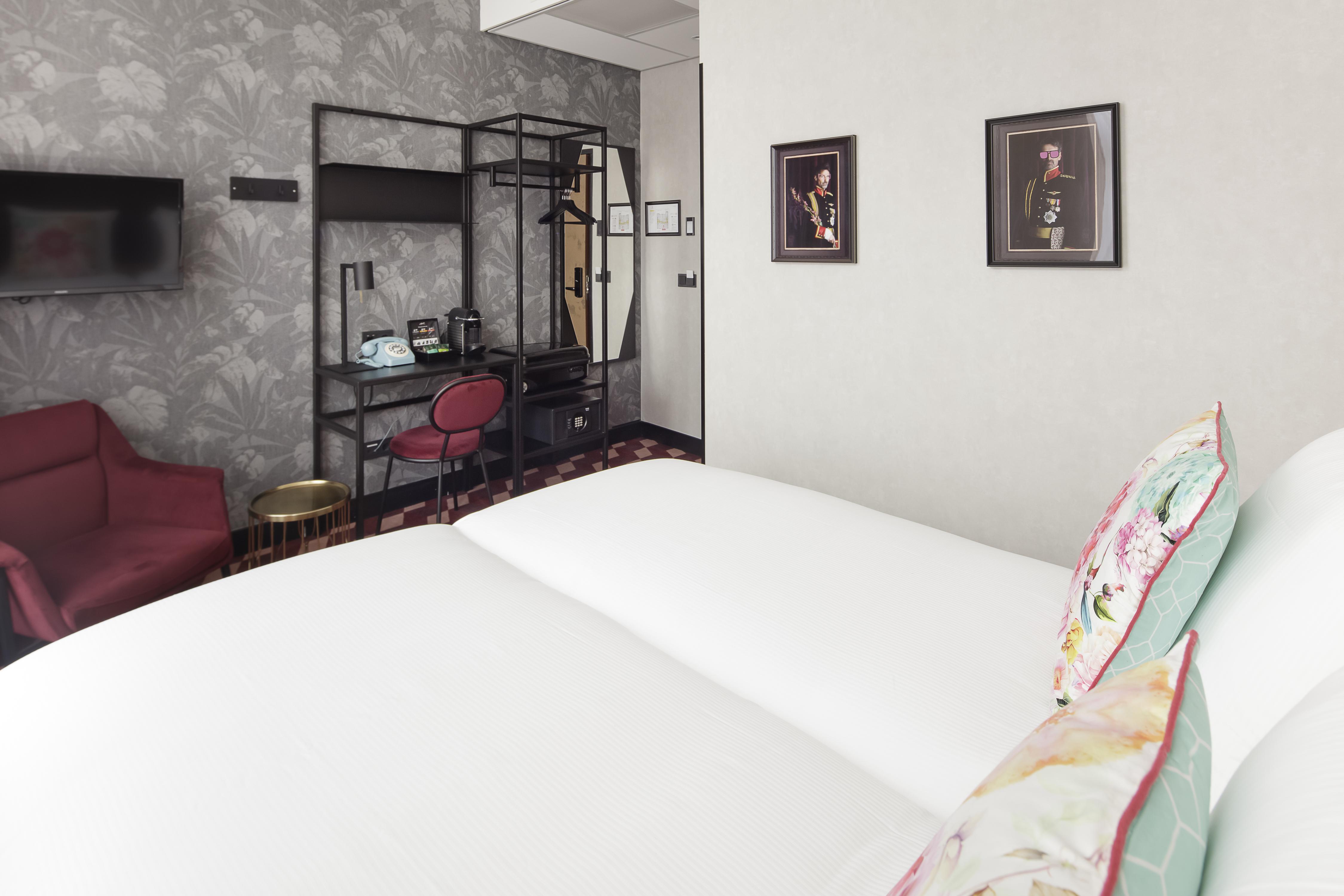 De Paris 3*