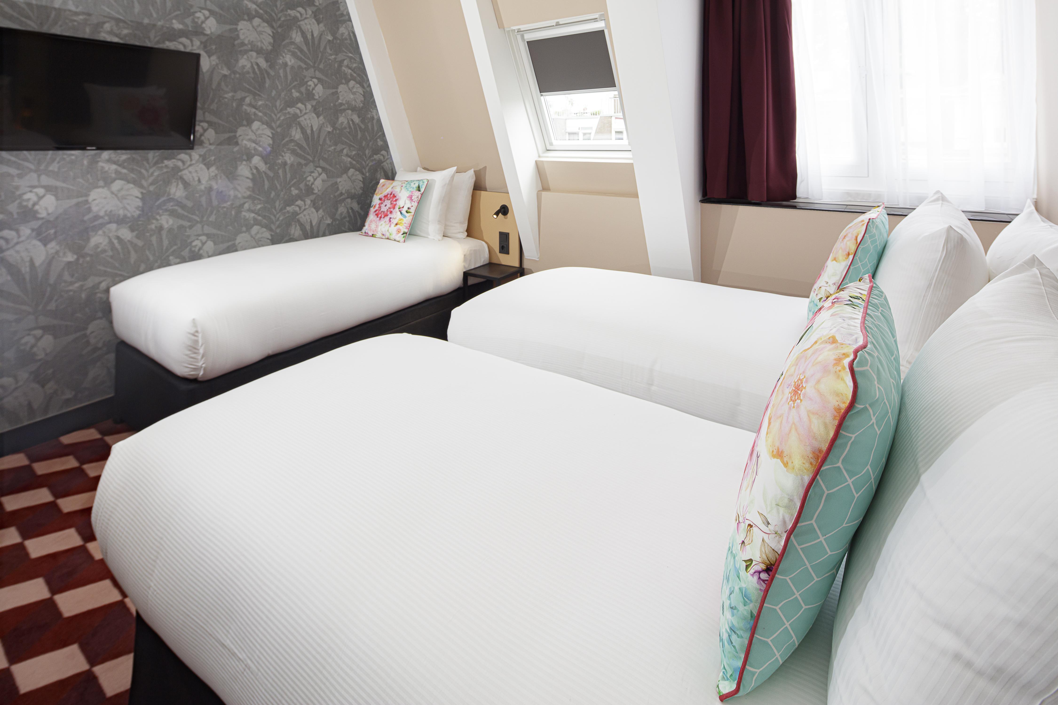De Paris Hotel 3*