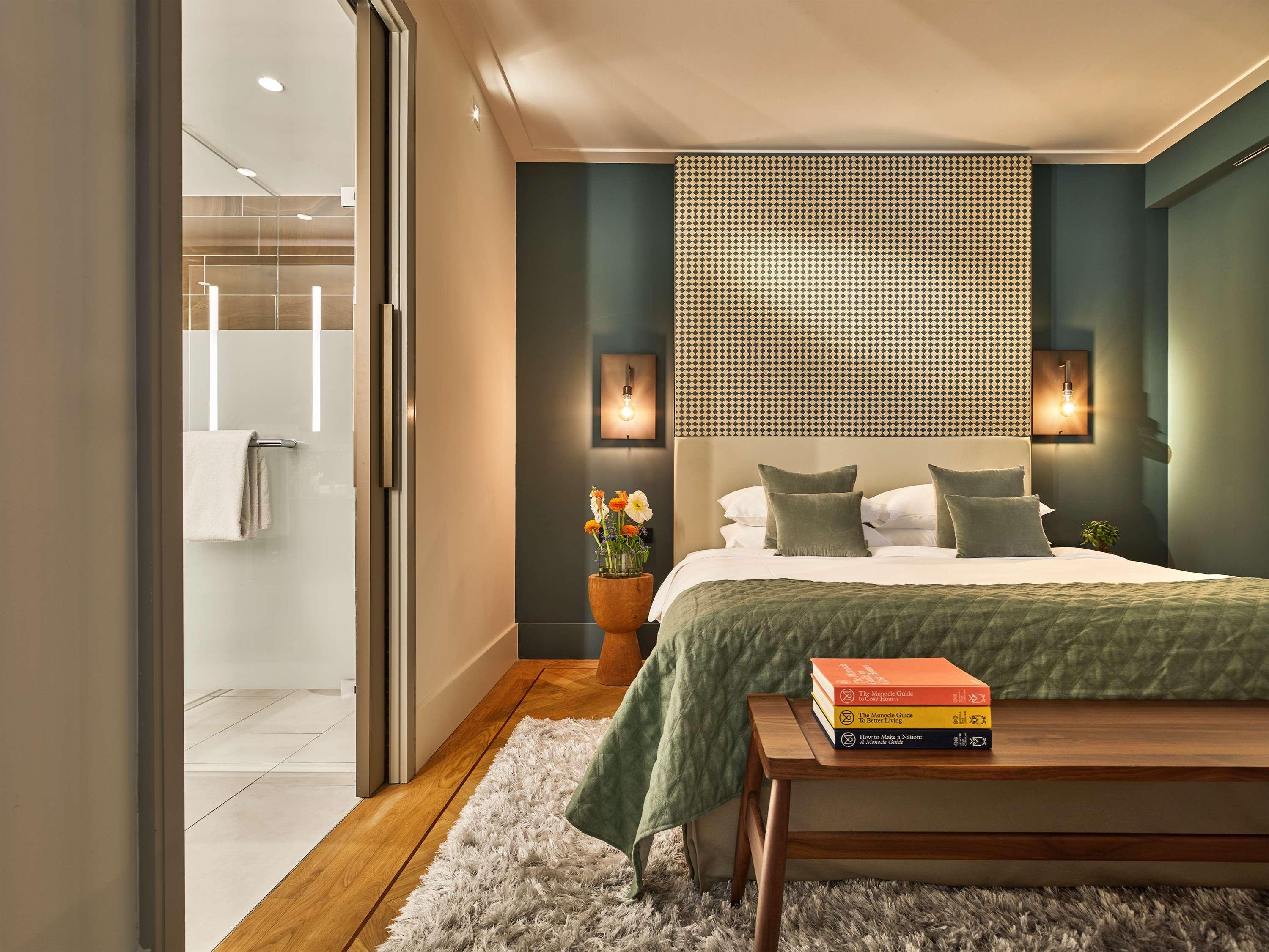 Hyatt Regency Hotel 5*