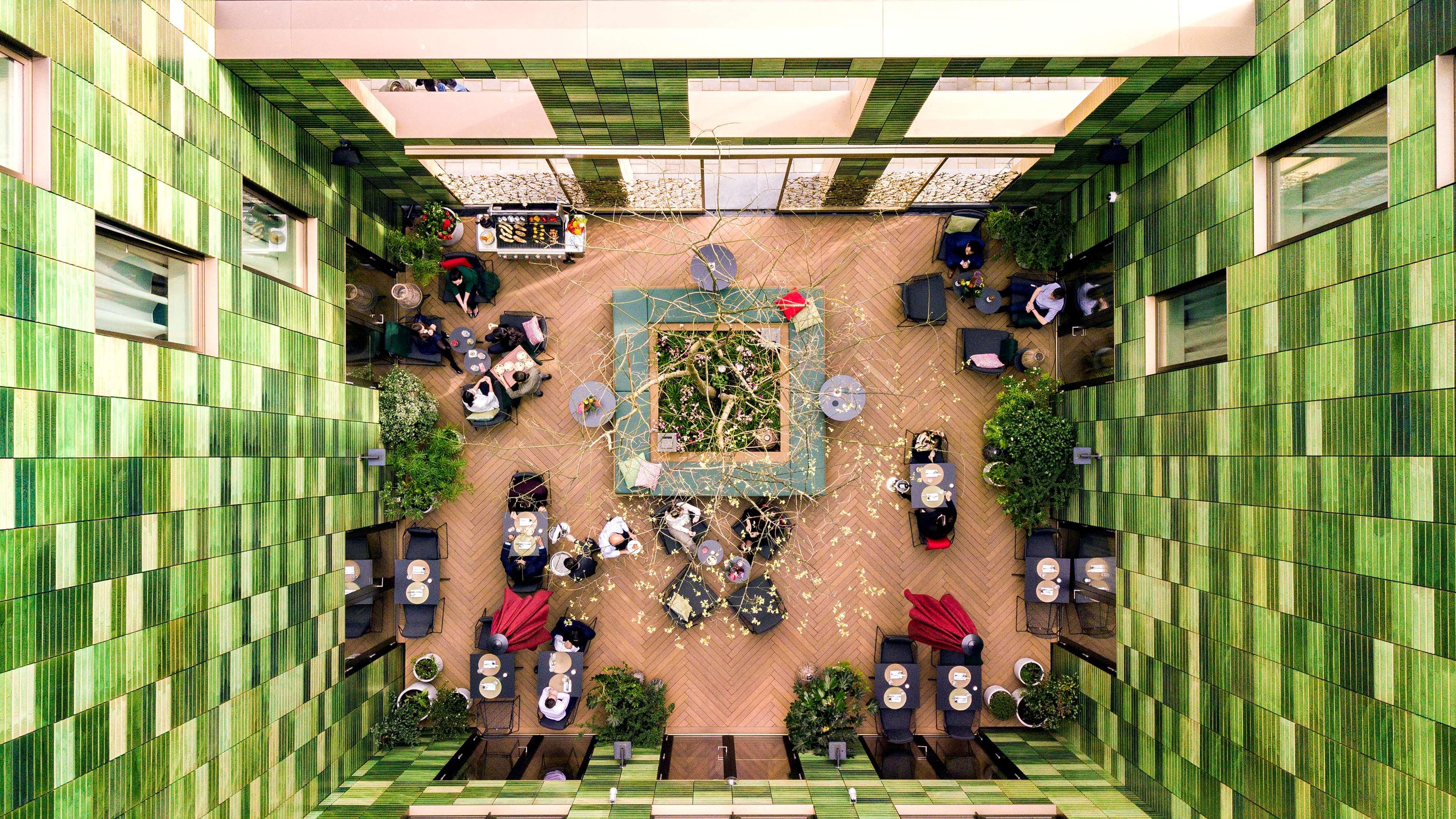 Hyatt Regency 5* Amsterdam