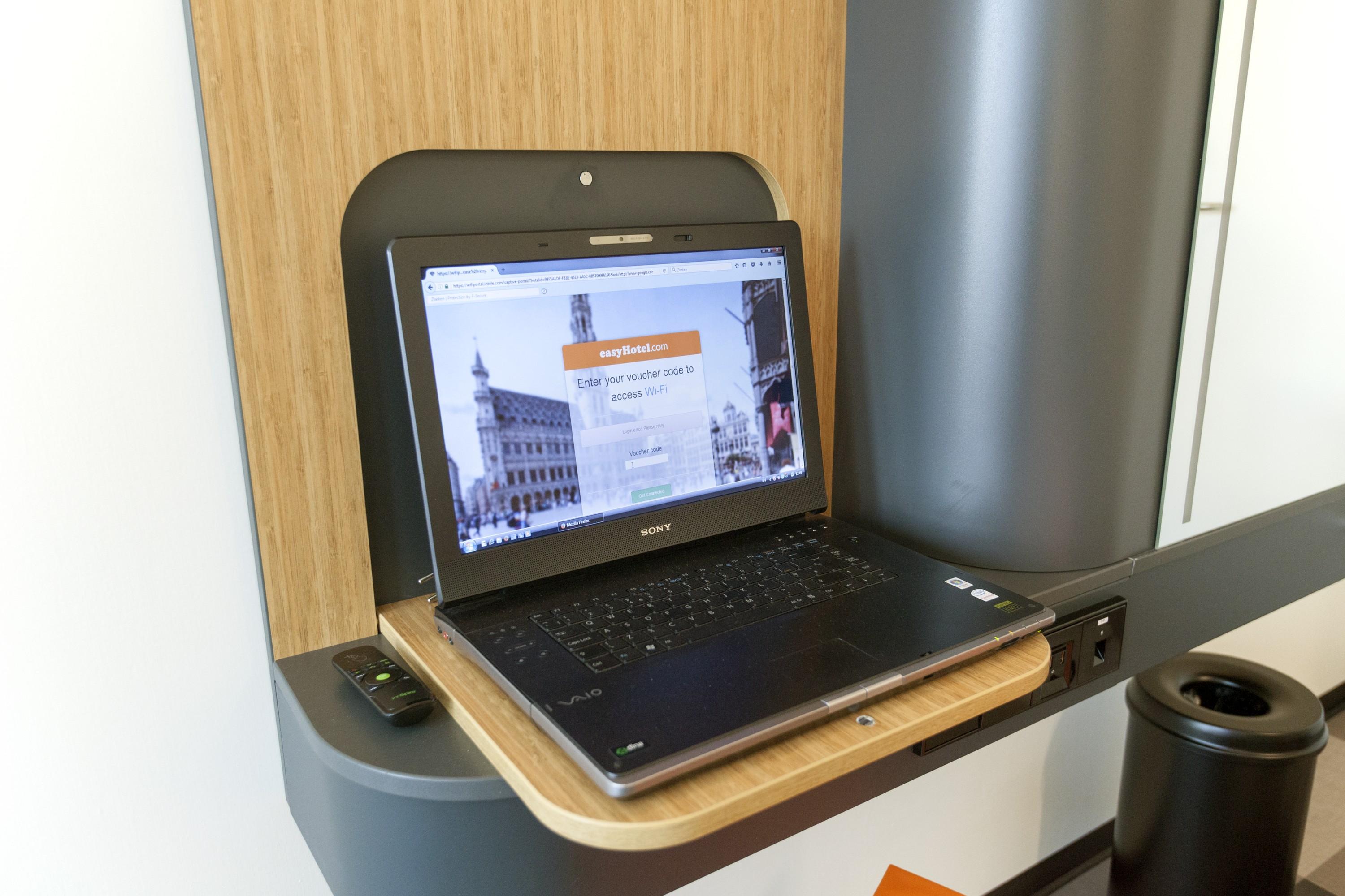 Easyhotel Arena Boulevard 2*