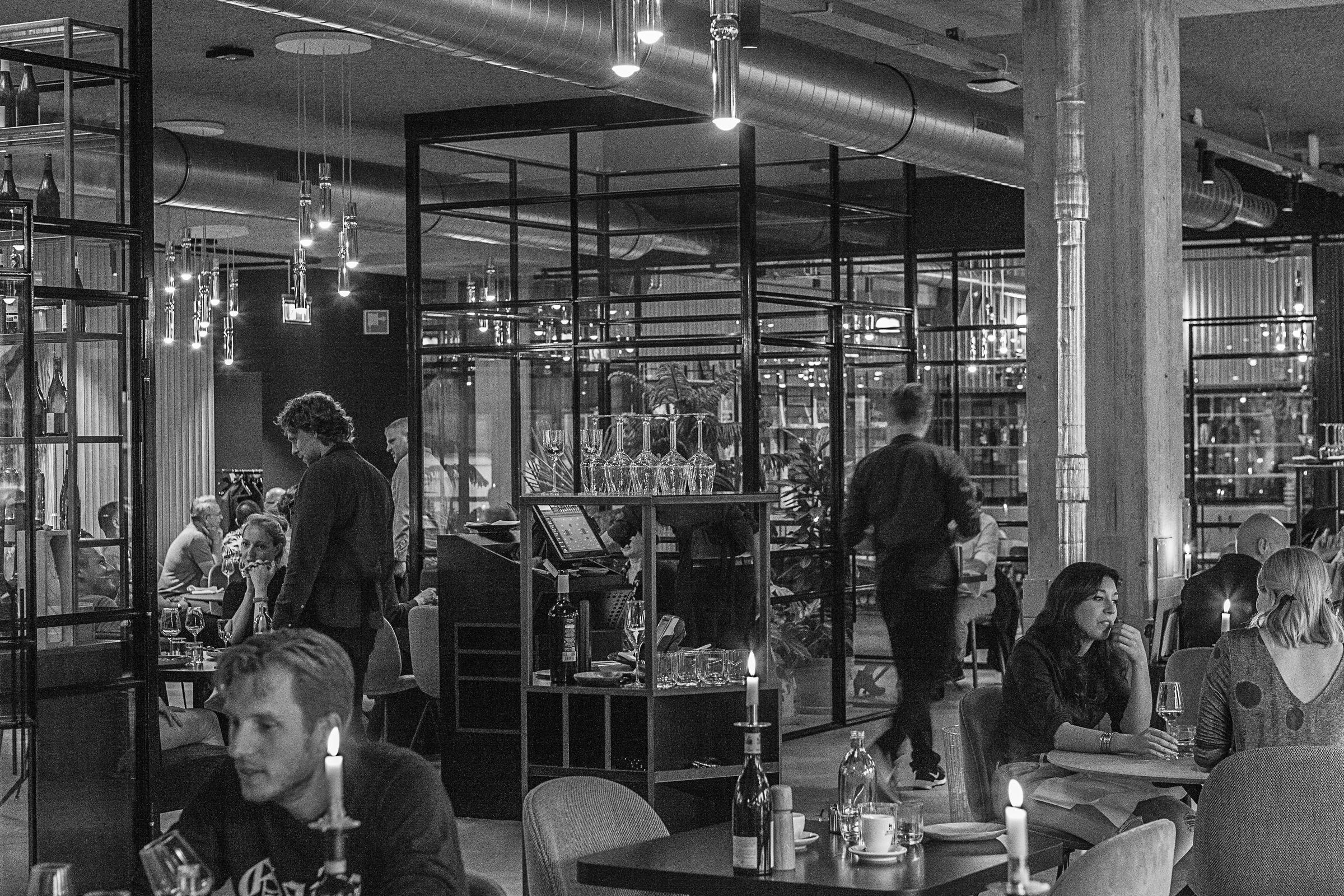 Hotel V Fizeaustraat 4*