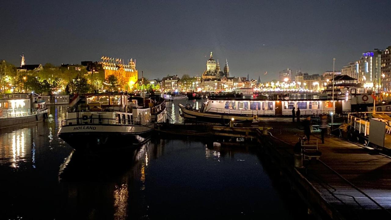 Unique Hotelboat Lena Maria Botel Amsterdam
