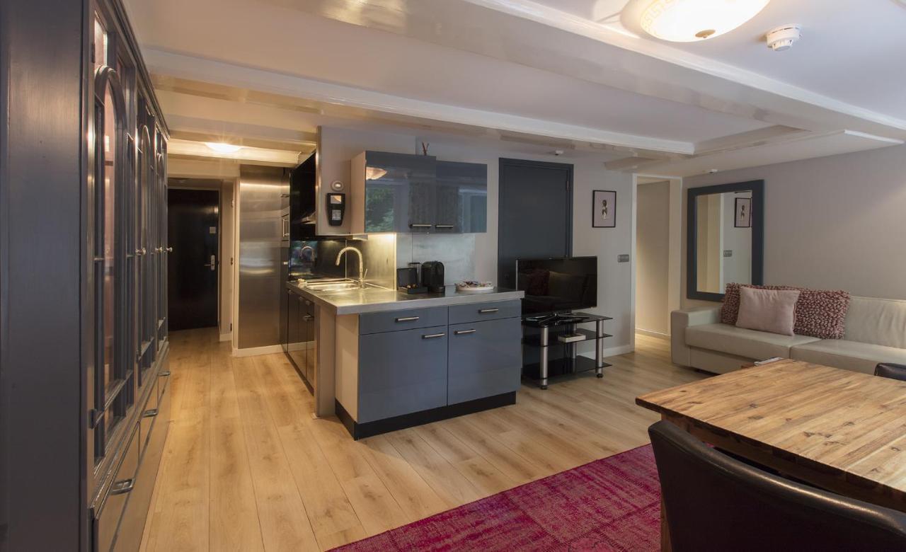 Dutch Masters Short Appartement *